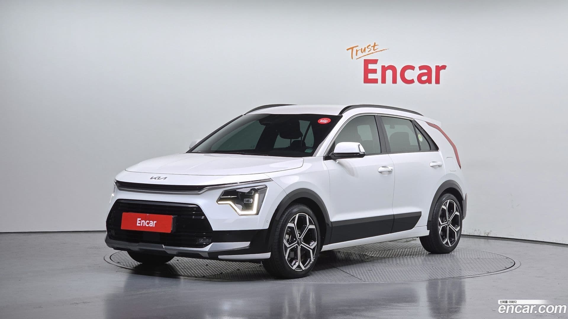 Main__Slider__Photo:Niro Kia 2022.4-0
