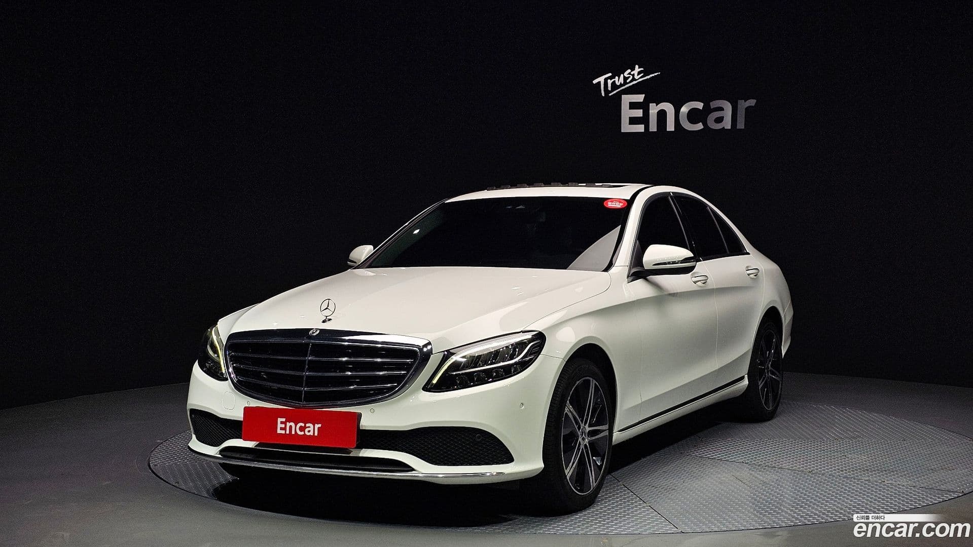 Main__Slider__Photo:C-Class Mercedes-Benz 2019.7-0