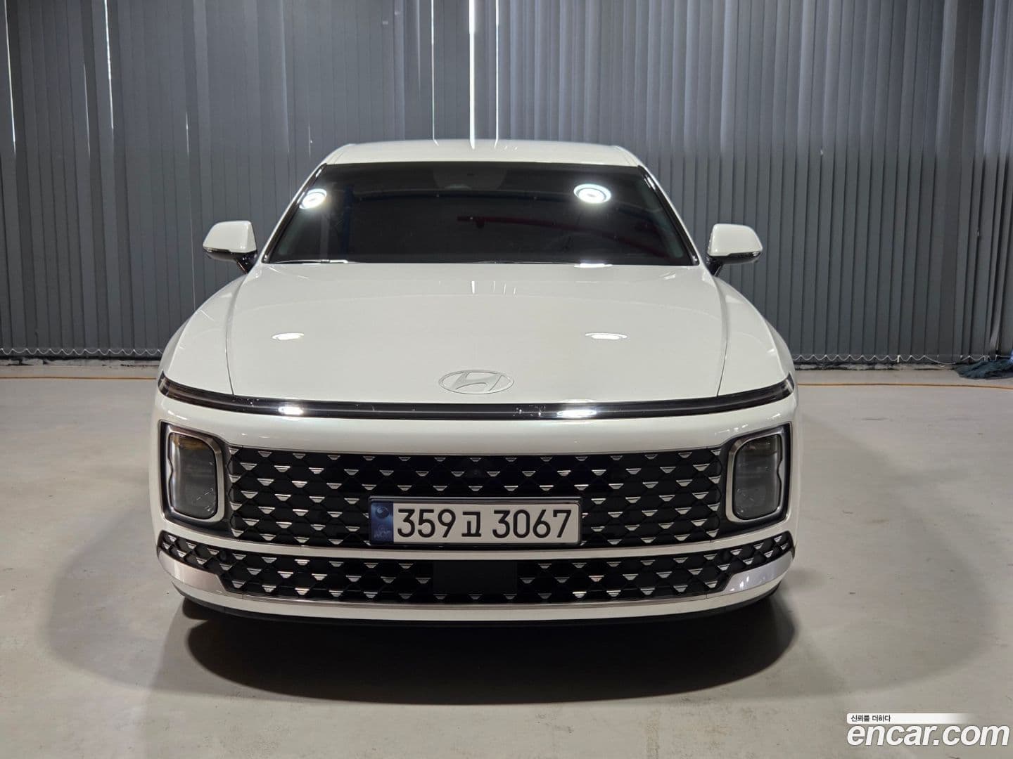 Main__Slider__Photo:Grandeur Hyundai 2024.8-0
