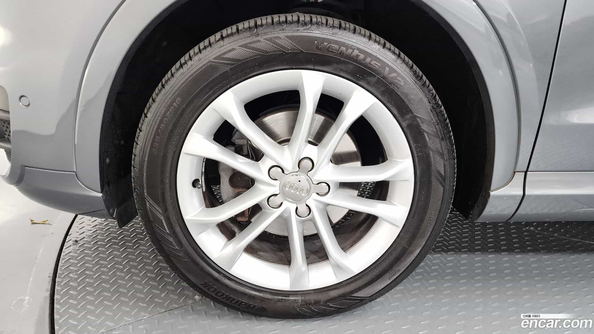 Q3 Audi 2013.0-OUTER-005