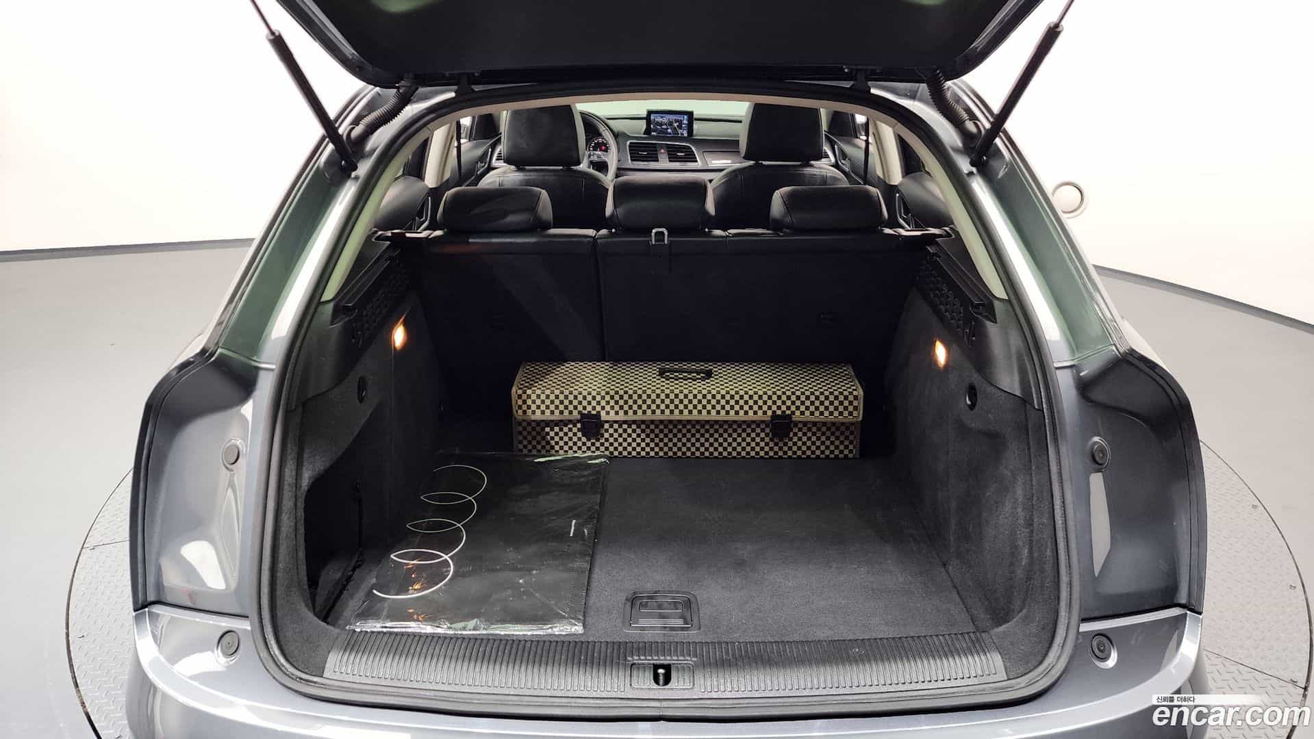 Q3 Audi 2013.0-OPTION-024