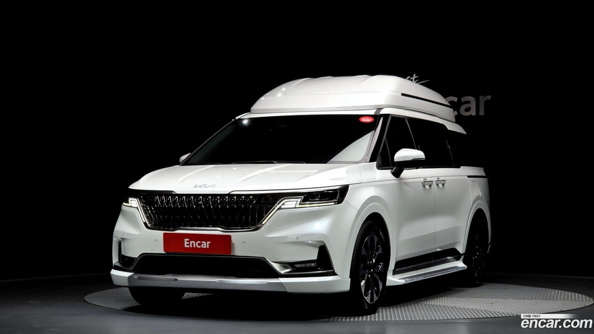Main__Slider__Photo:Canival Kia 2023.5-0