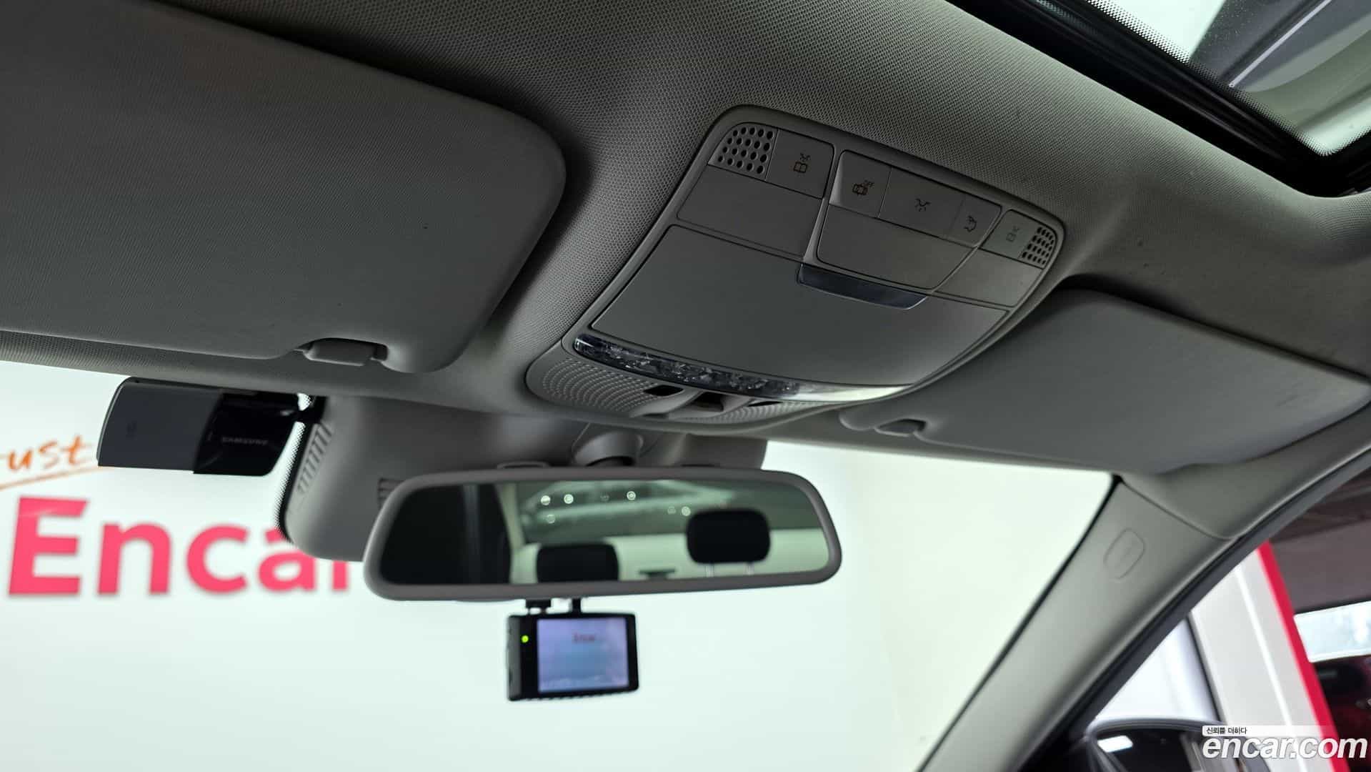 C-Class Mercedes-Benz 2015.1-OPTION-022