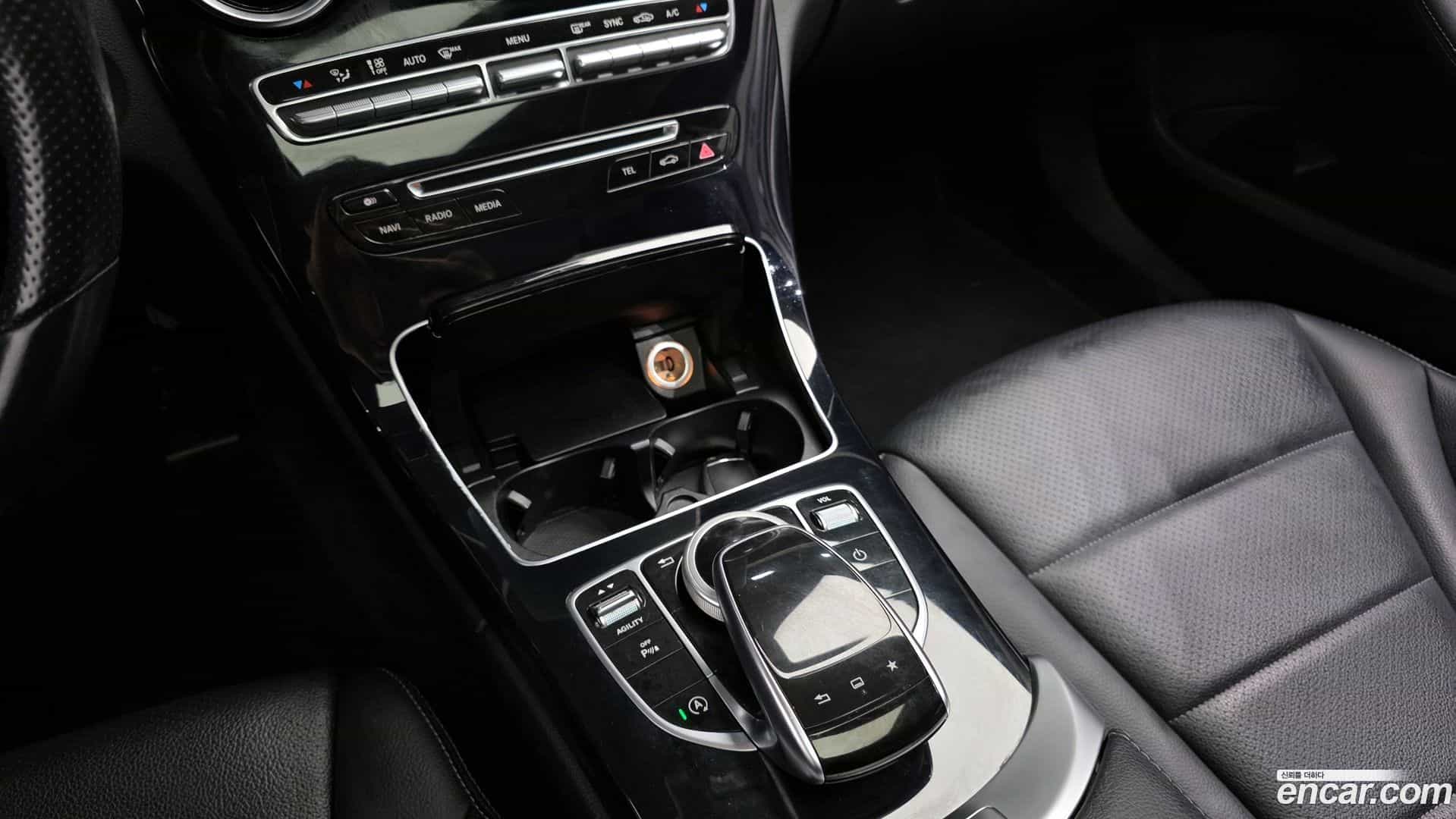 C-Class Mercedes-Benz 2015.1-OPTION-023
