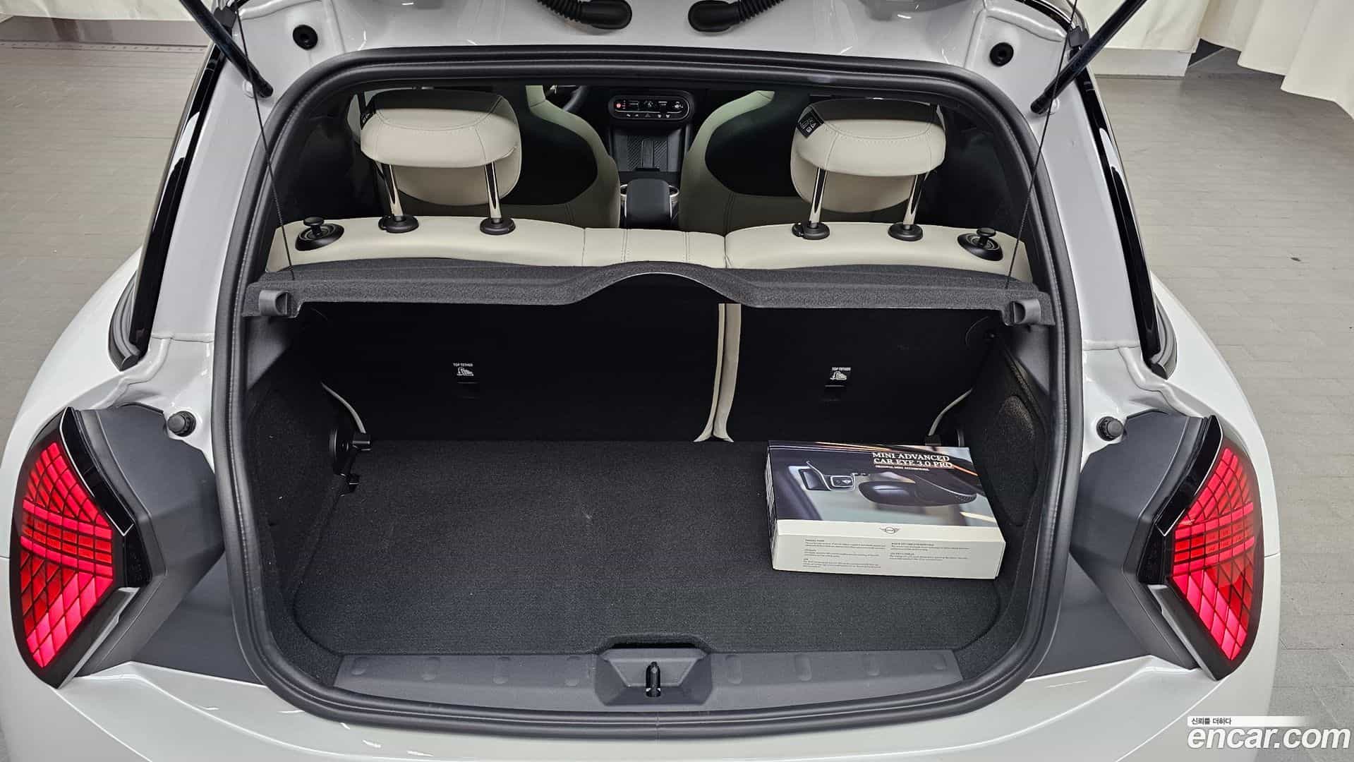 Cooper Mini 2024.8-OPTION-024