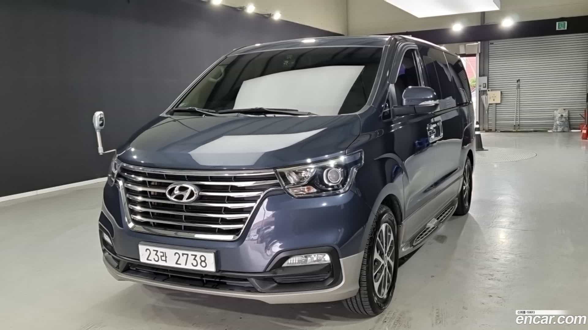 Starex Hyundai 2018.5-OUTER-001