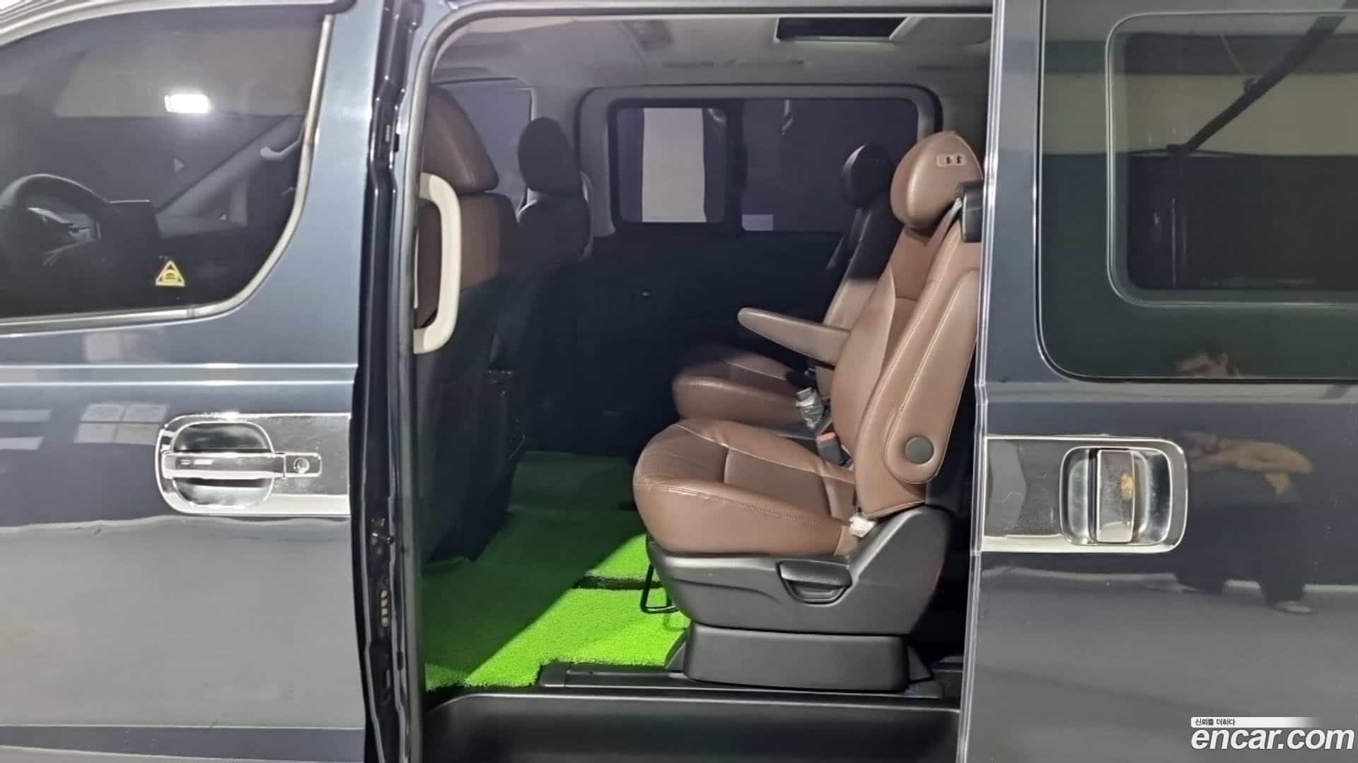 Starex Hyundai 2018.5-OPTION-015