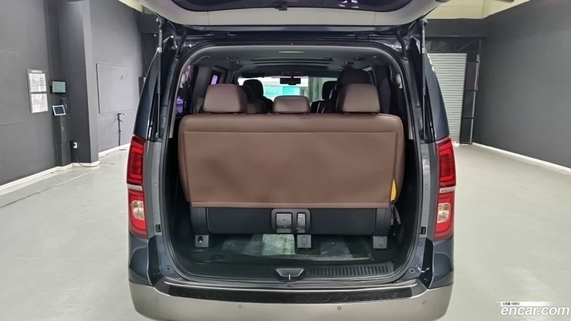 Starex Hyundai 2018.5-OPTION-016