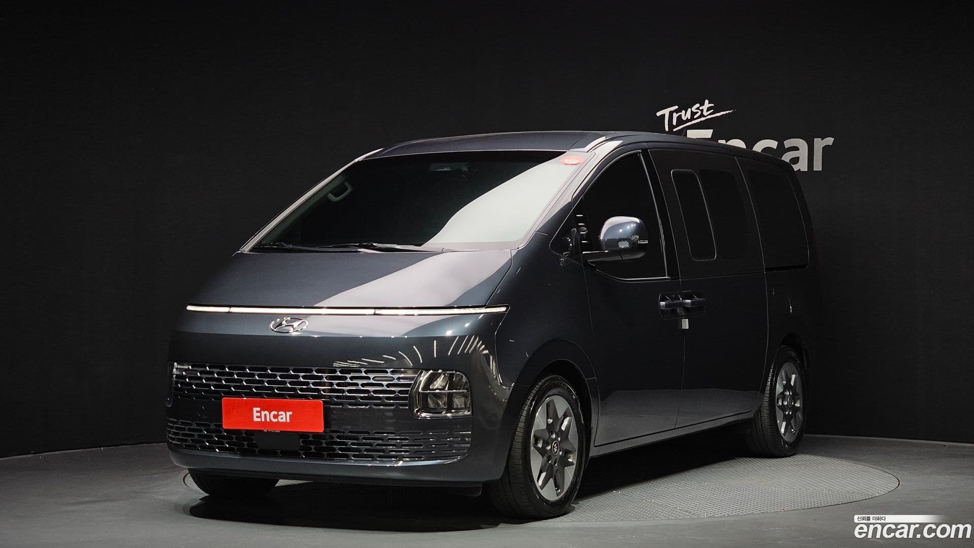 Main__Slider__Photo:Staria Hyundai 2023.11-0
