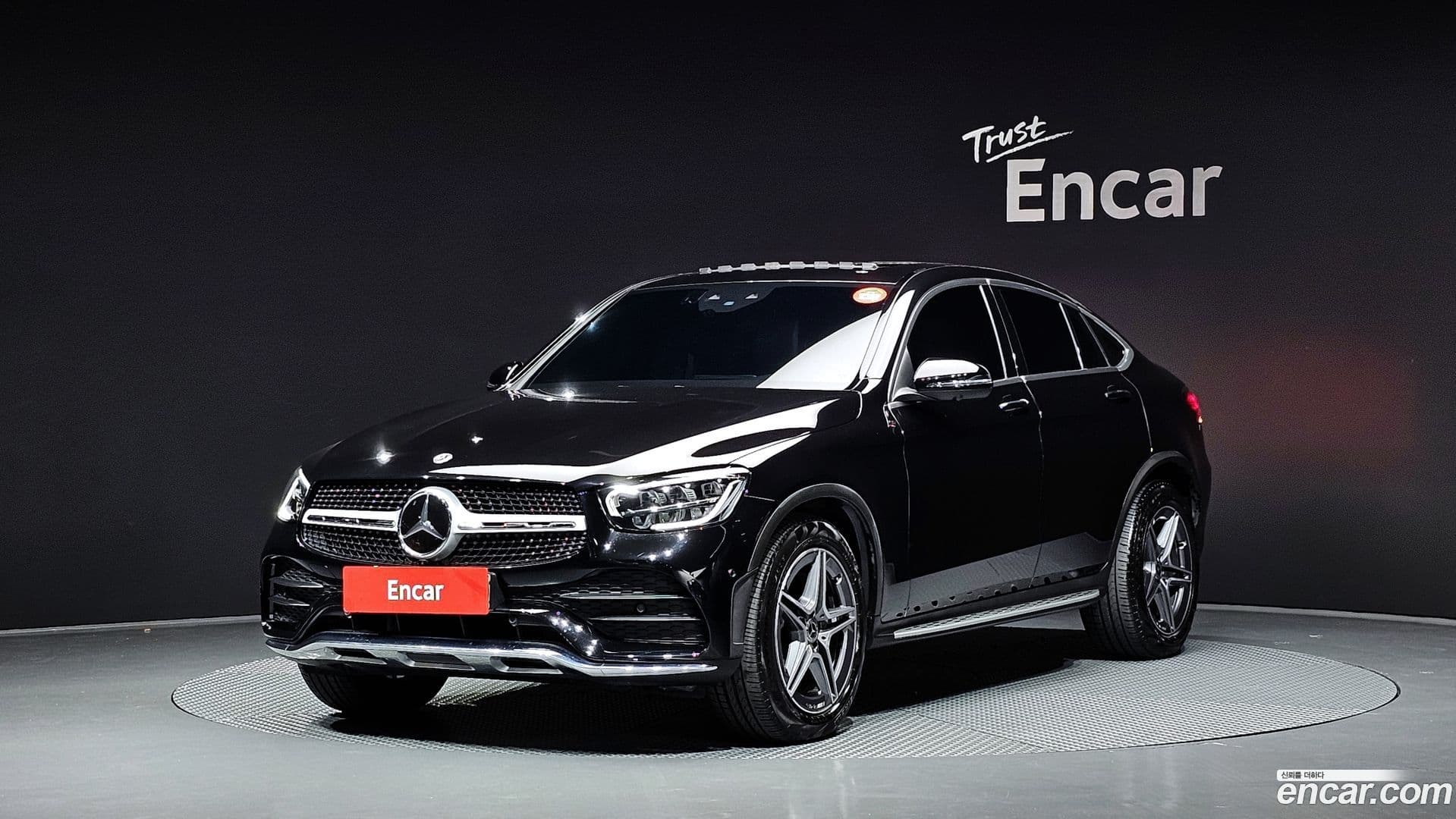 Main__Slider__Photo:GLC-Class Mercedes-Benz 2022.9-0