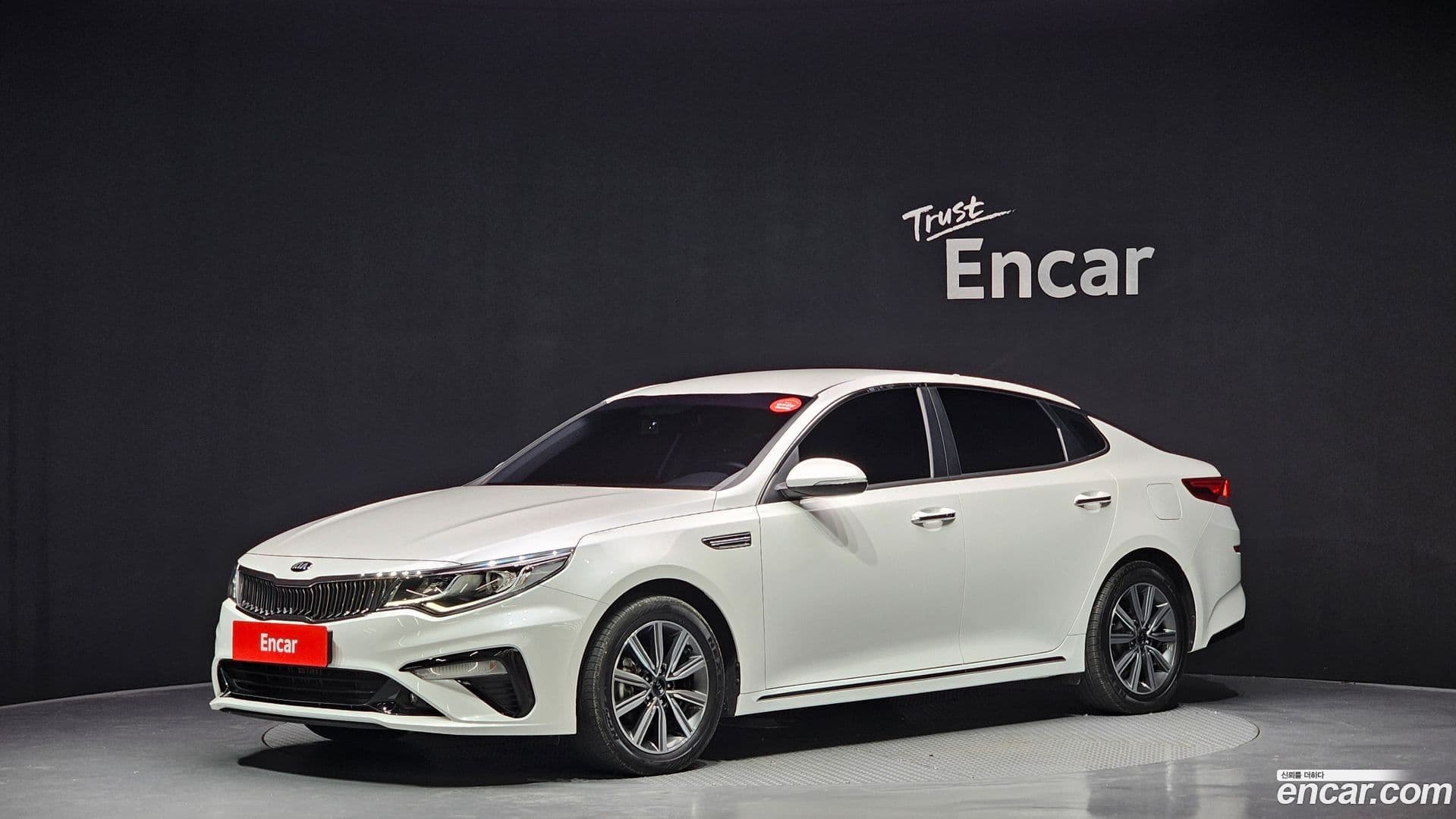 Main__Slider__Photo:K5 Kia 2018.1-0