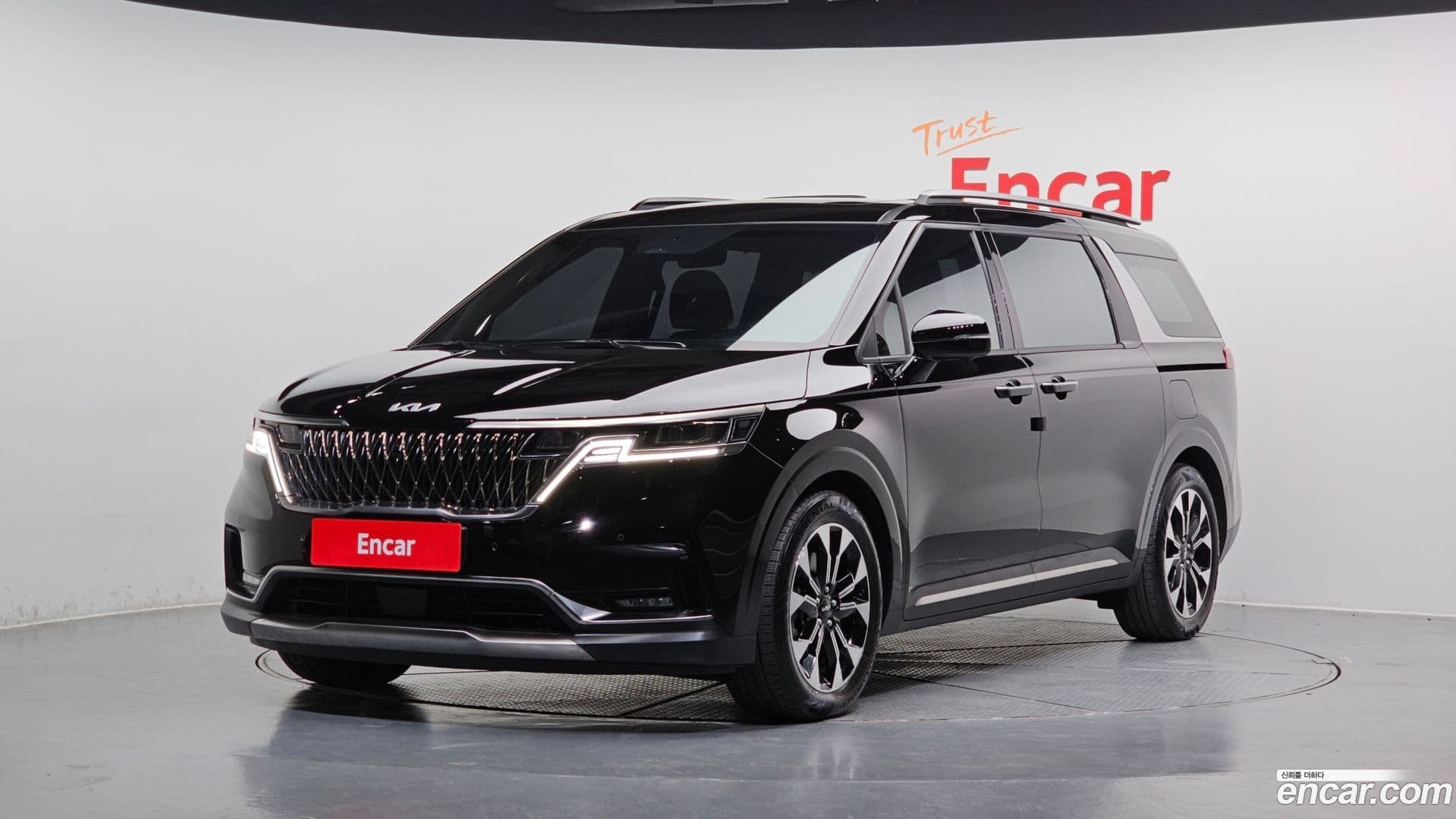 Main__Slider__Photo:Canival Kia 2022.10-0