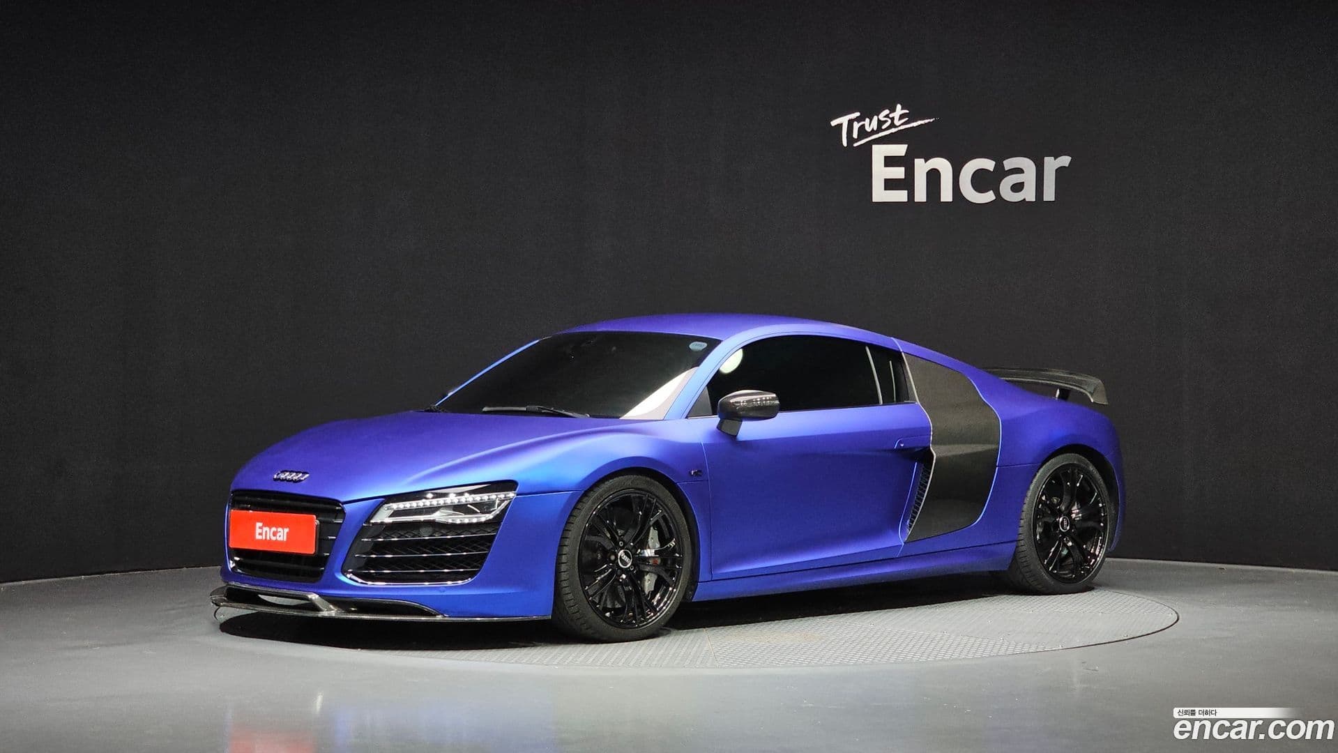 Main__Slider__Photo:R8 Audi 2015.3-0
