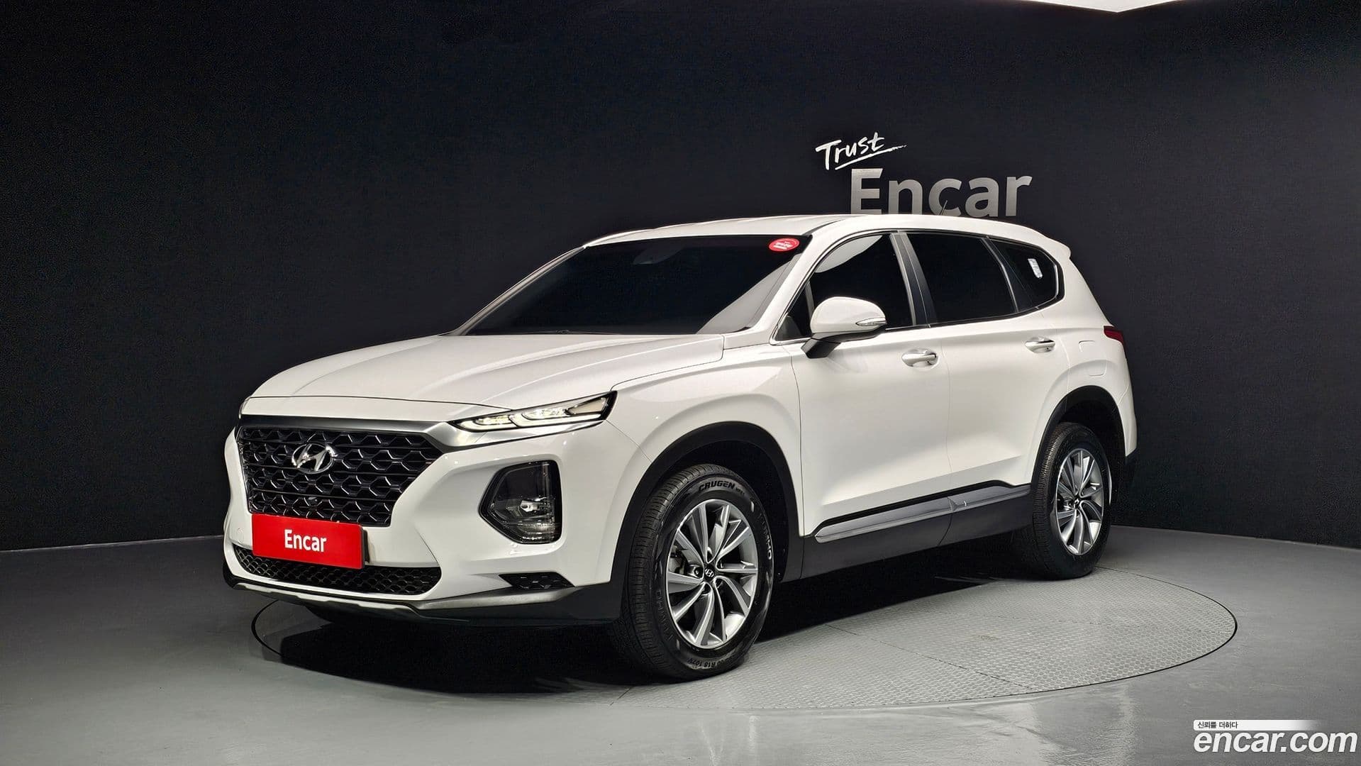 Main__Slider__Photo:Santafe Hyundai 2019.9-0