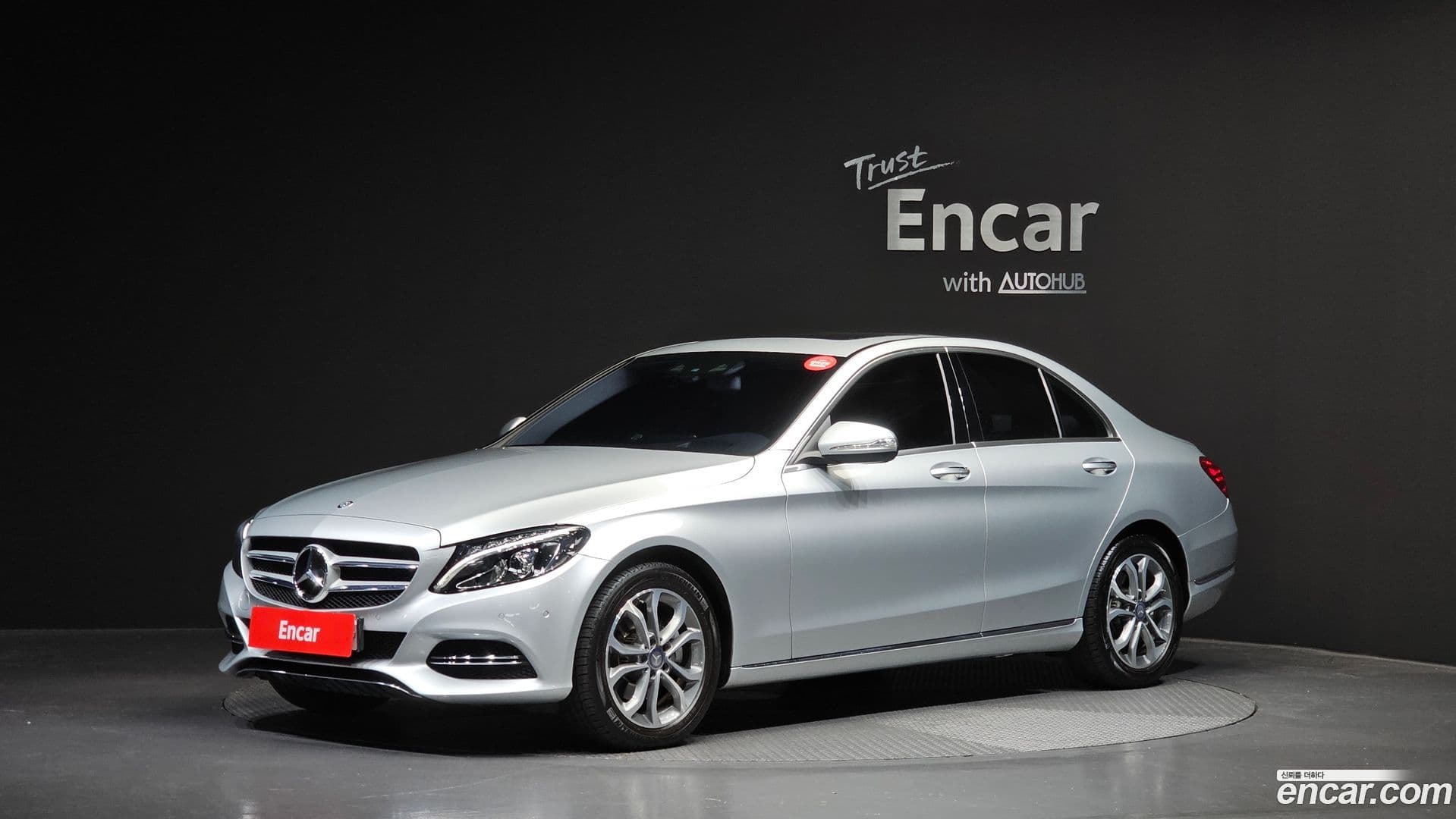 Main__Slider__Photo:C-Class Mercedes-Benz 2014.6-0