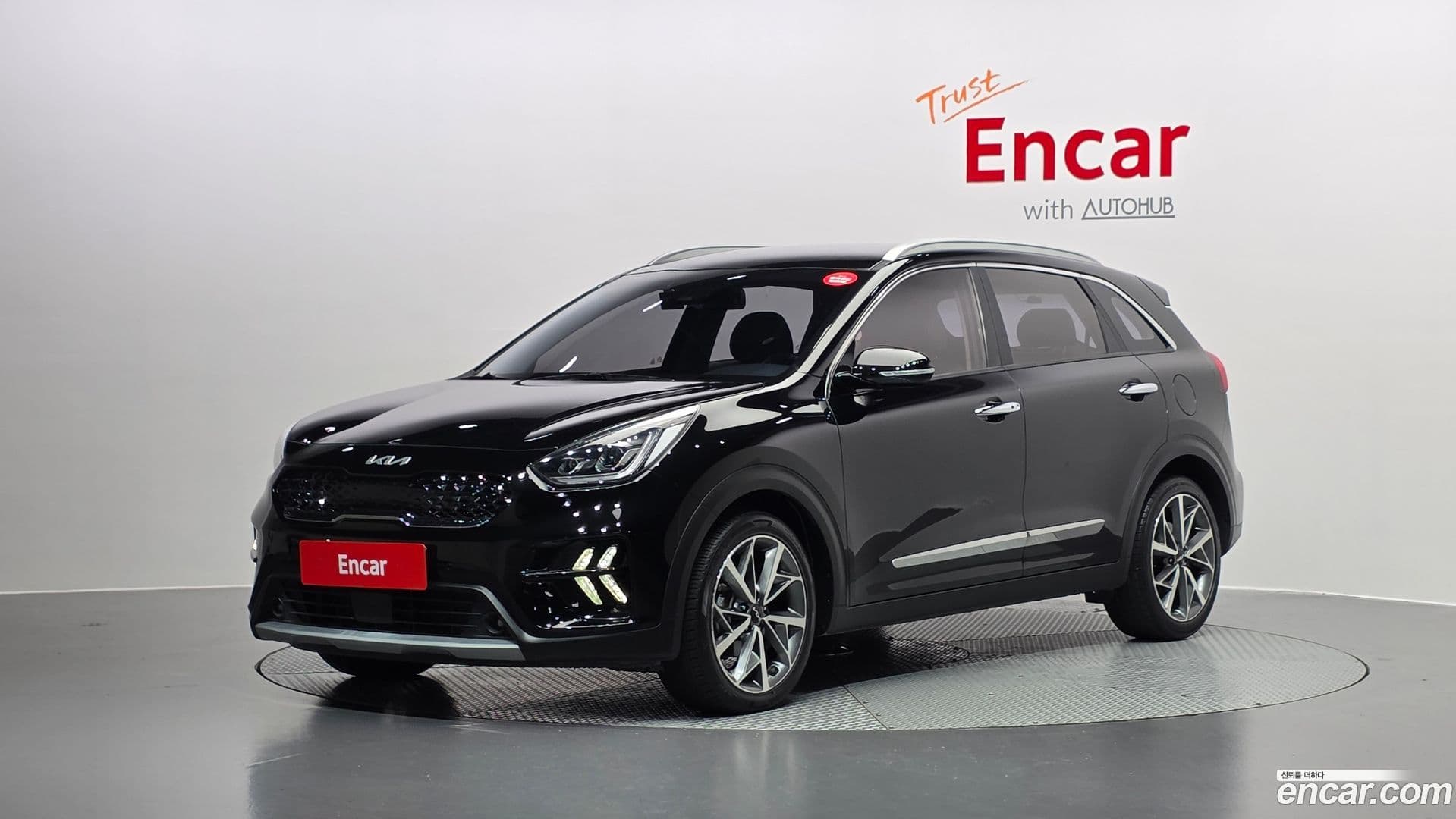 Main__Slider__Photo:Niro Kia 2021.9-0