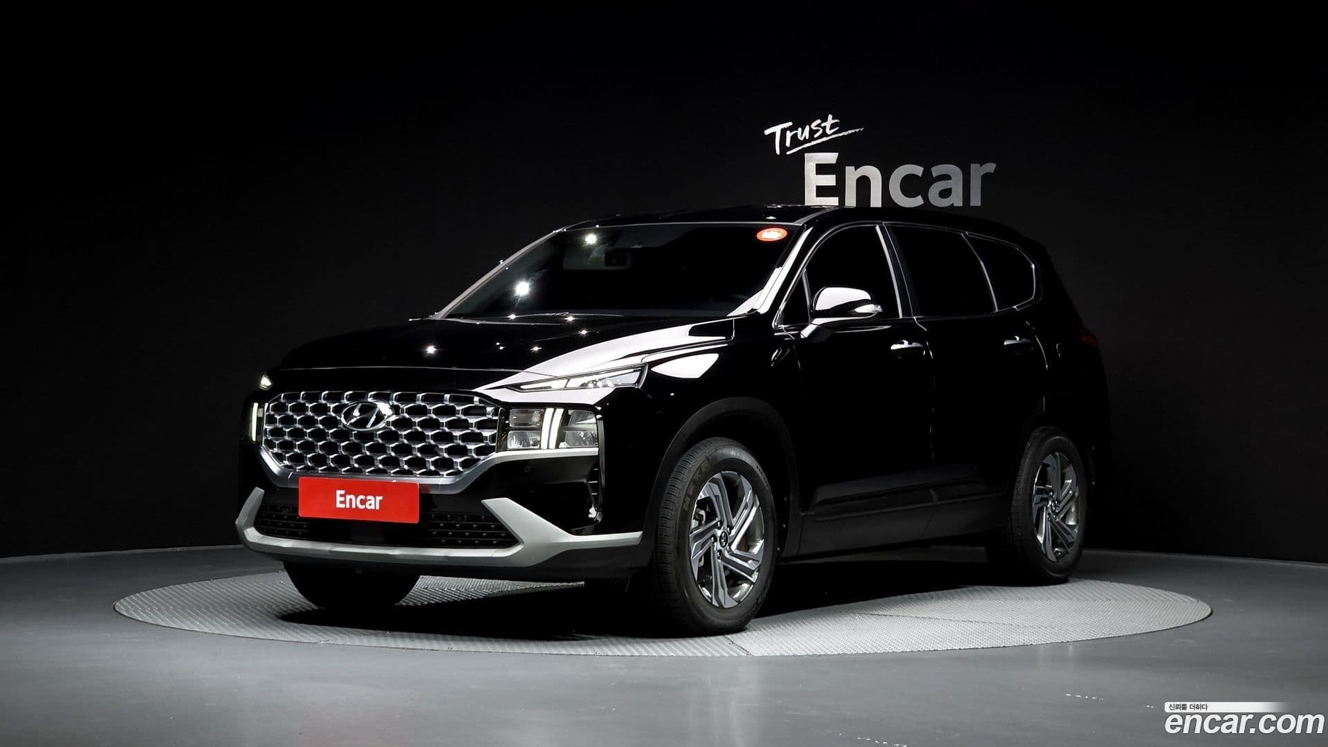 Main__Slider__Photo:Santafe Hyundai 2020.11-0