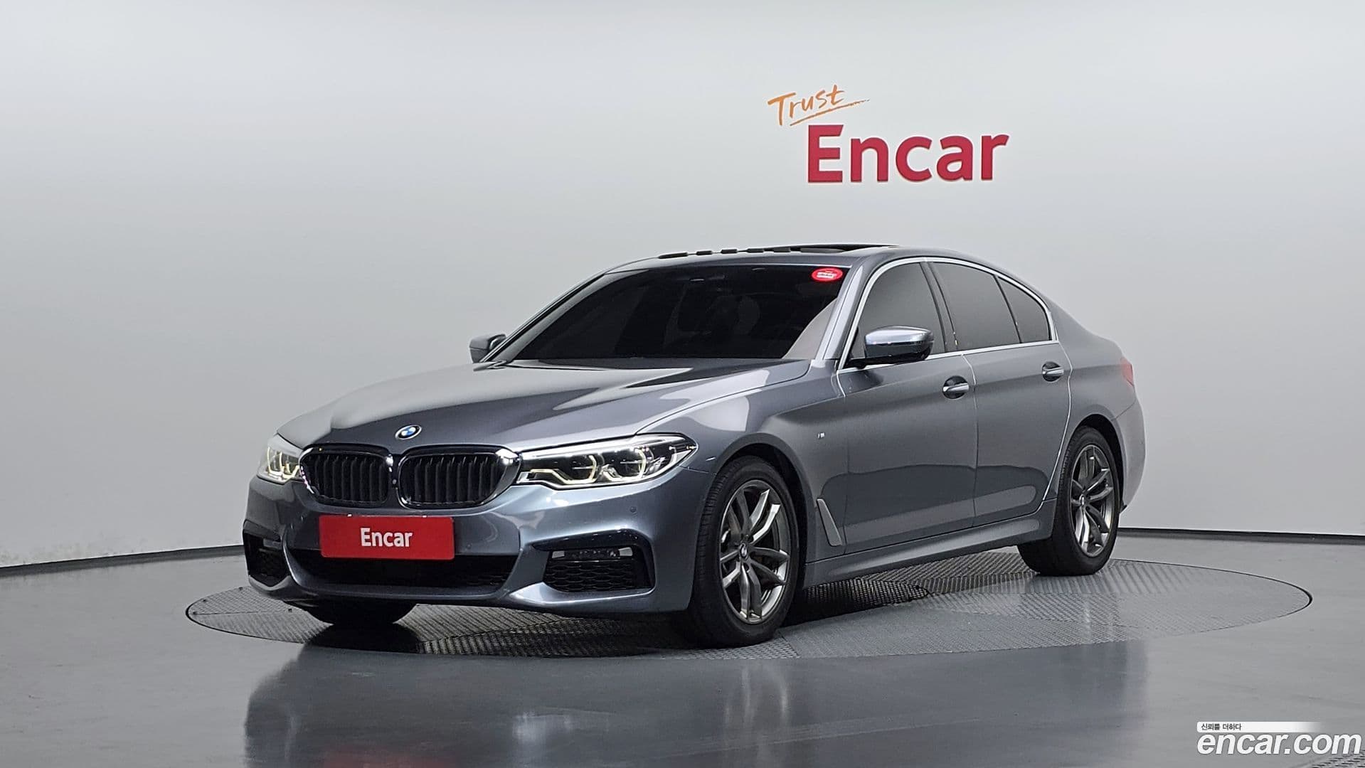 Main__Slider__Photo:5-Series BMW 2018.1-0