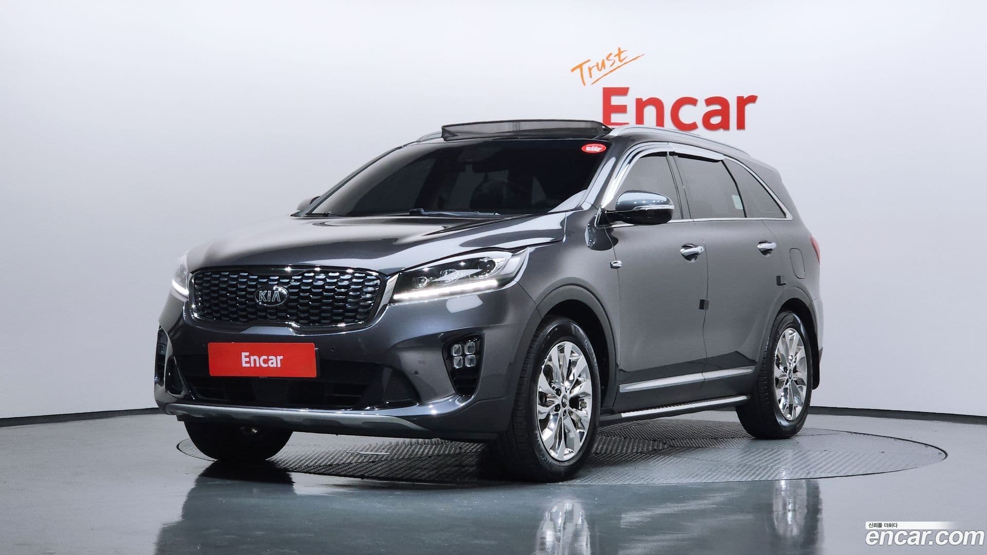 Main__Slider__Photo:Sorento Kia 2018.10-0