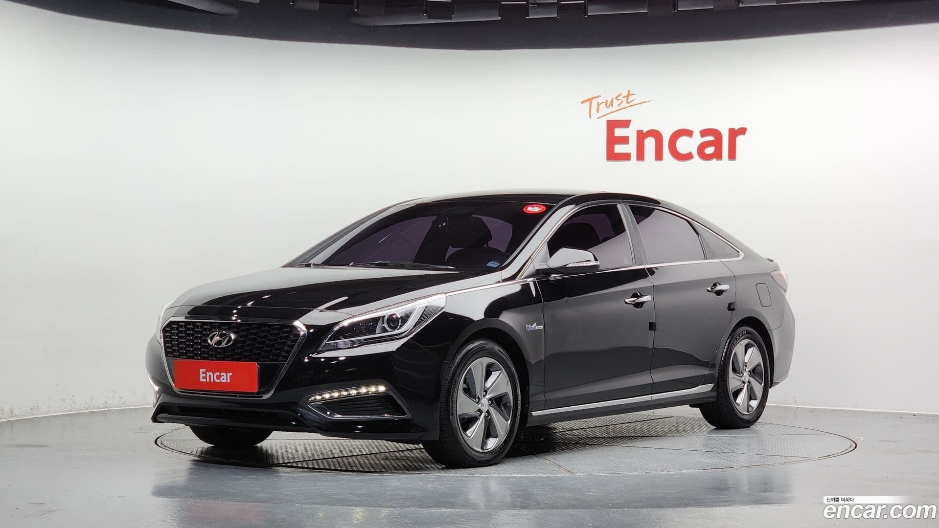 Main__Slider__Photo:Sonata Hyundai 2016.3-0