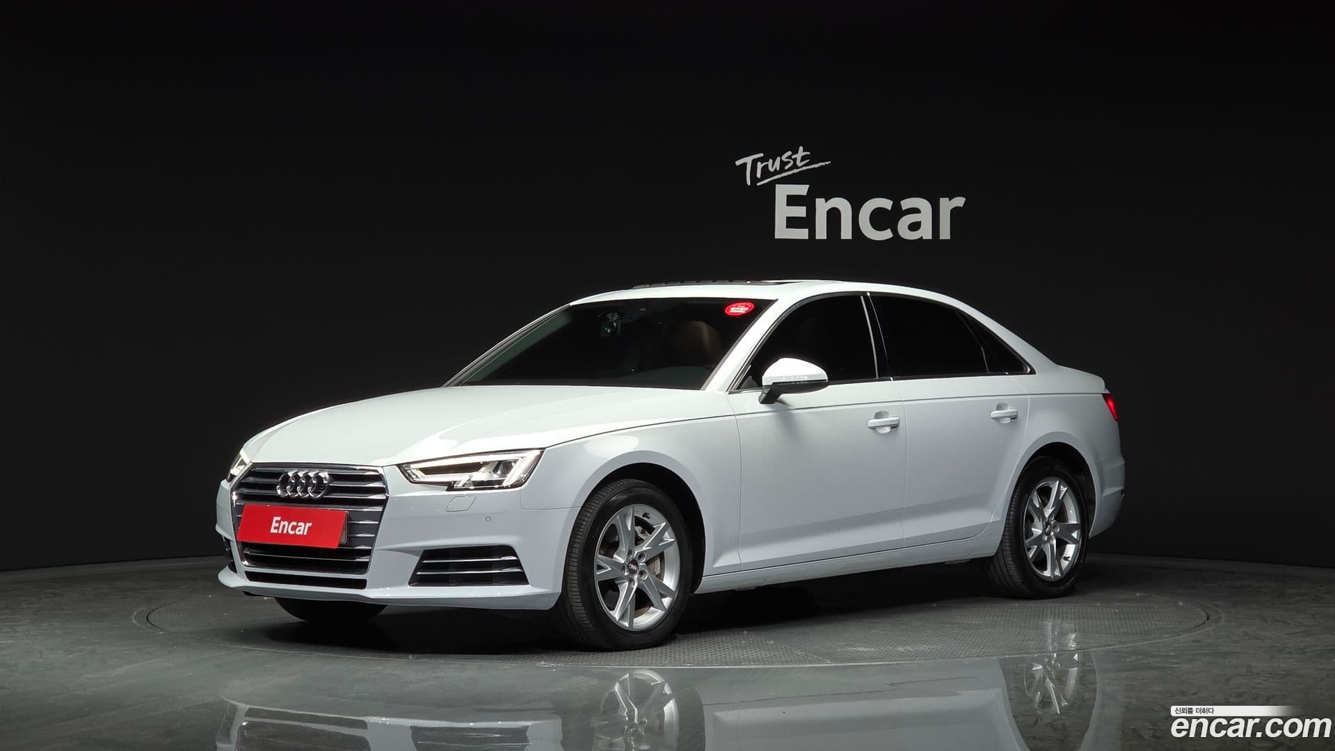Main__Slider__Photo:A4 Audi 2018.6-0