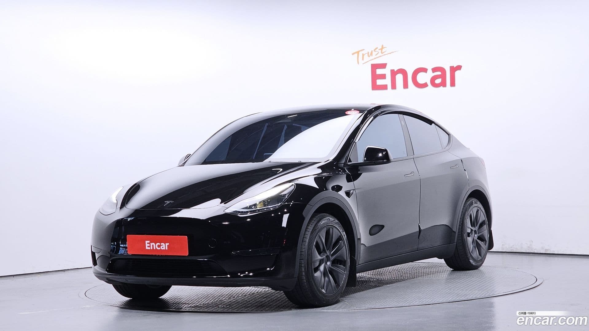Main__Slider__Photo:Model Y Tesla 2024.5-0
