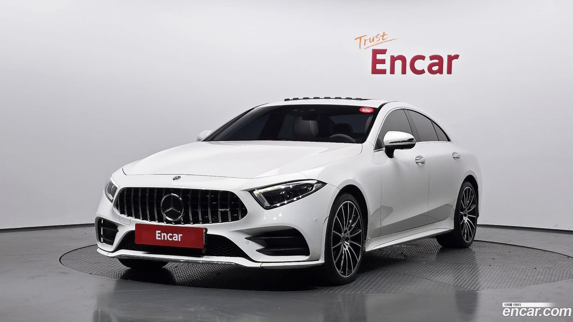 Main__Slider__Photo:CLS-Class Mercedes-Benz 2018.10-0
