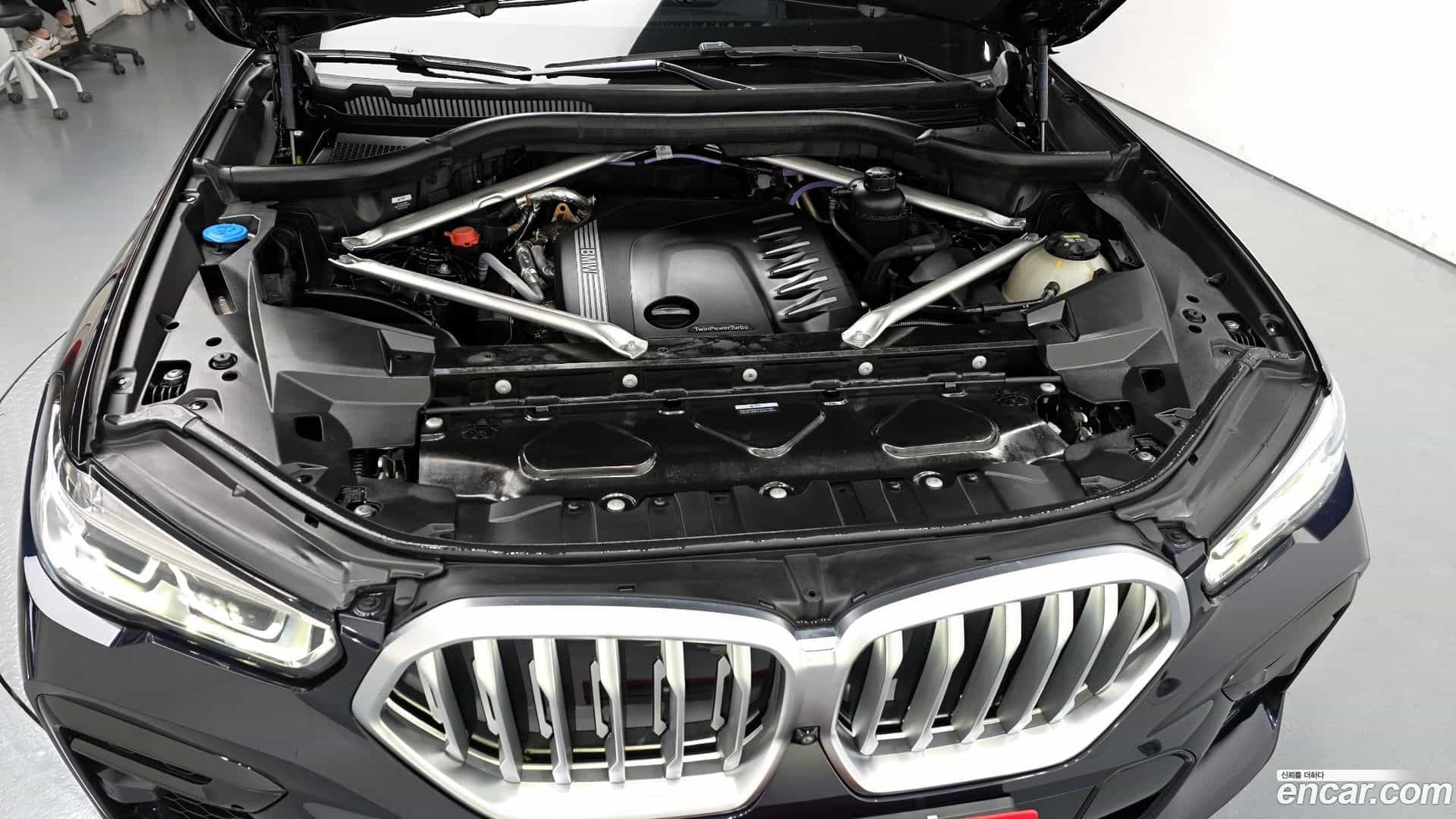 X6 BMW 2023.0-INNER-006