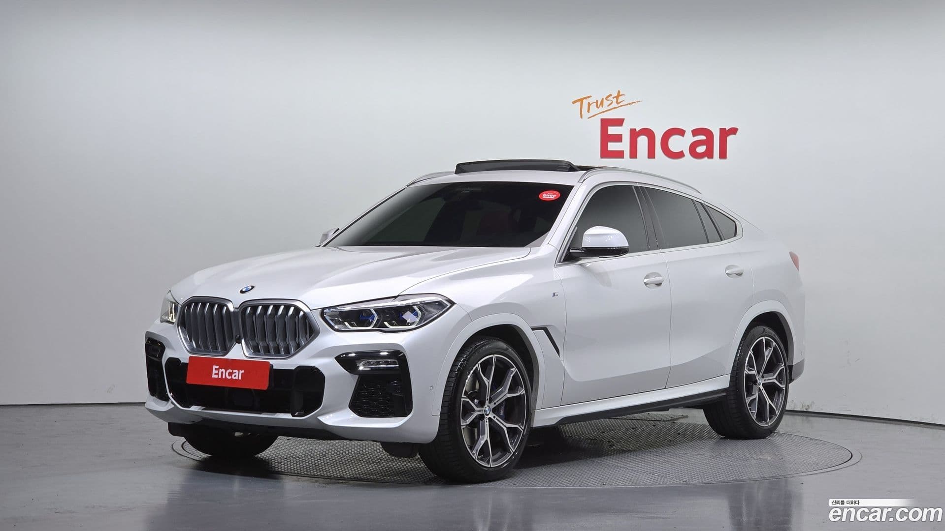 Main__Slider__Photo:X6 BMW 2021.0-0