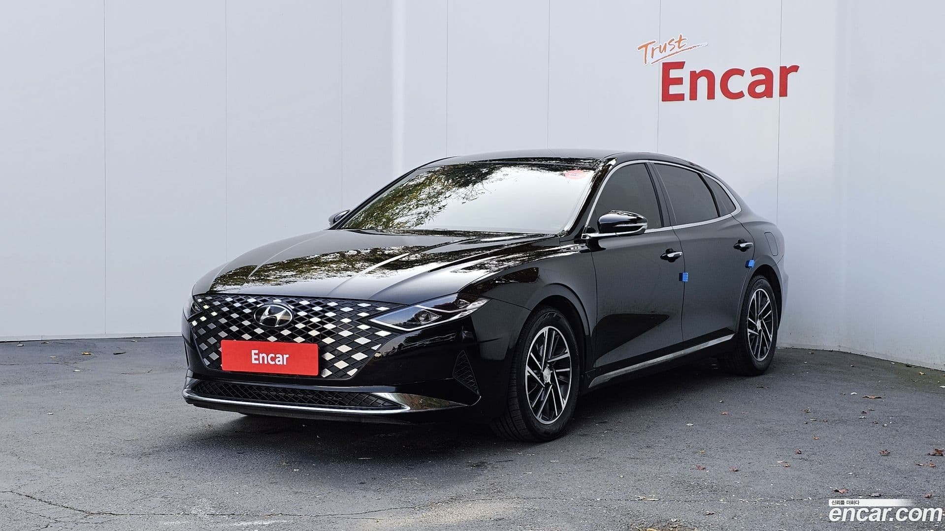 Main__Slider__Photo:Grandeur Hyundai 2021.9-0