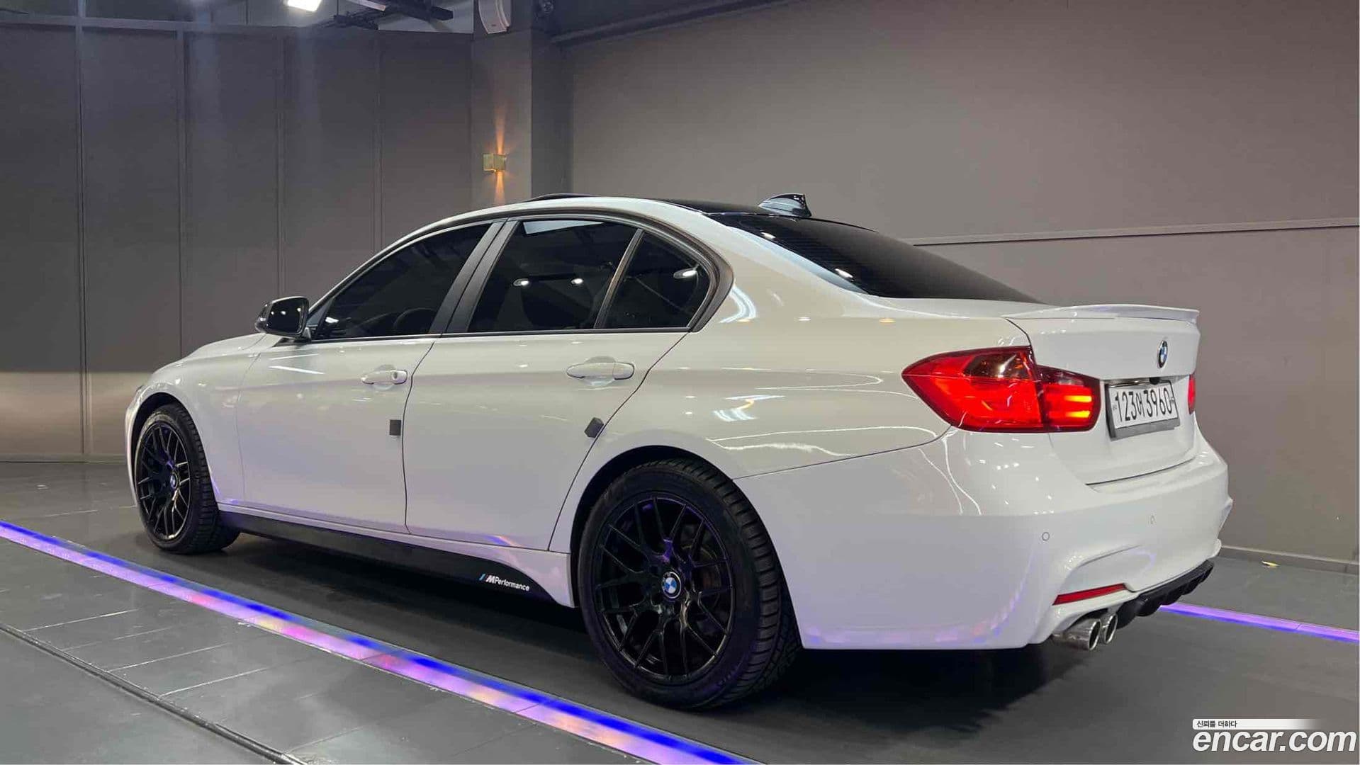 Main__Slider__Photo:3-Series BMW 2012.9-0