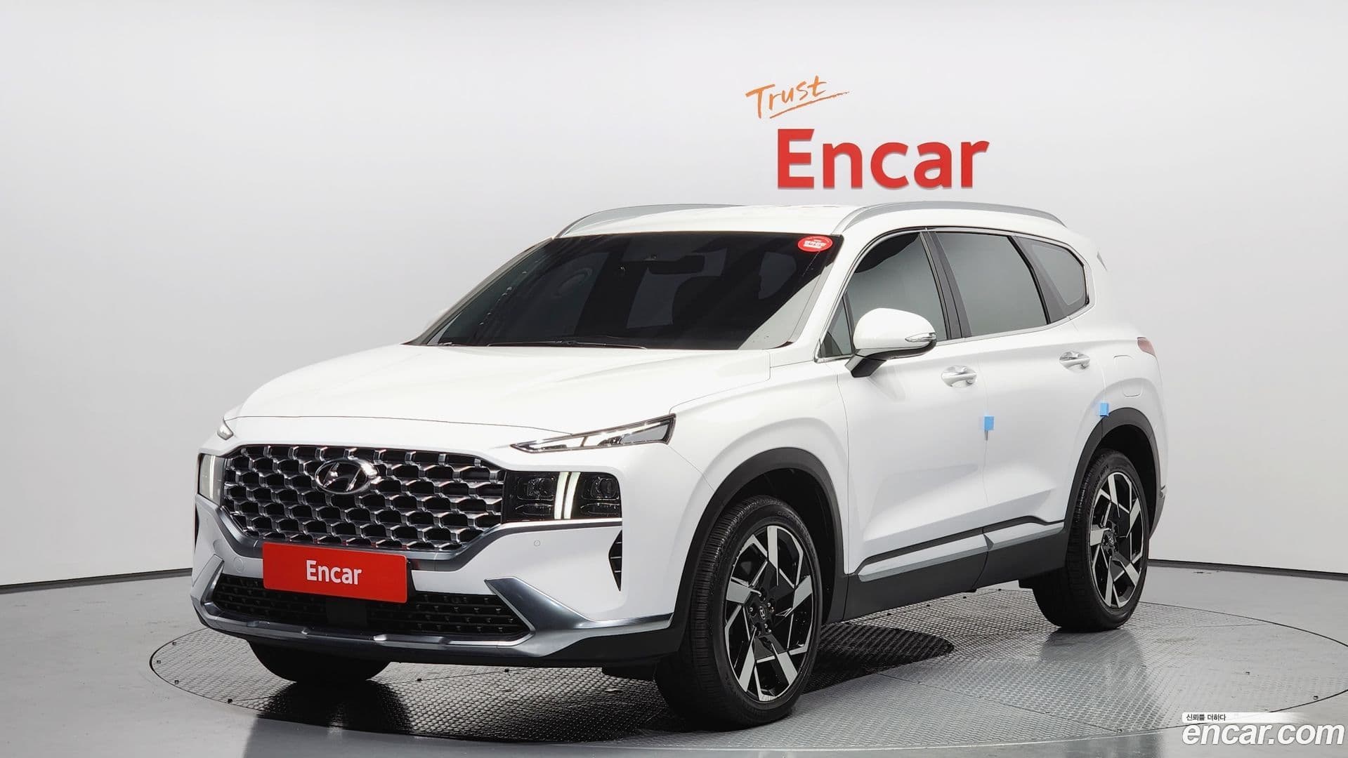 Main__Slider__Photo:Santafe Hyundai 2020.7-0