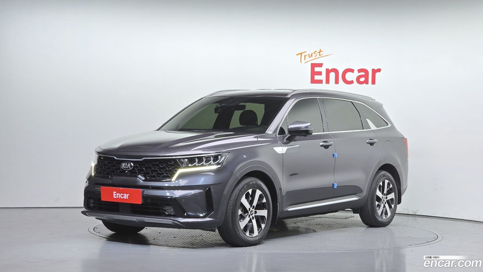 Main__Slider__Photo:Sorento Kia 2020.11-0