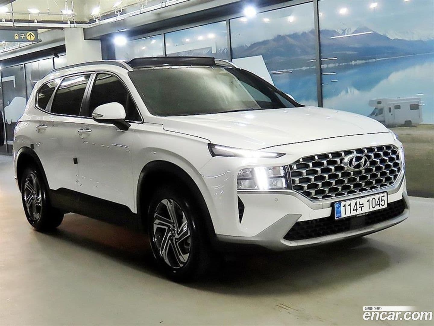Main__Slider__Photo:Santafe Hyundai 2020.8-0