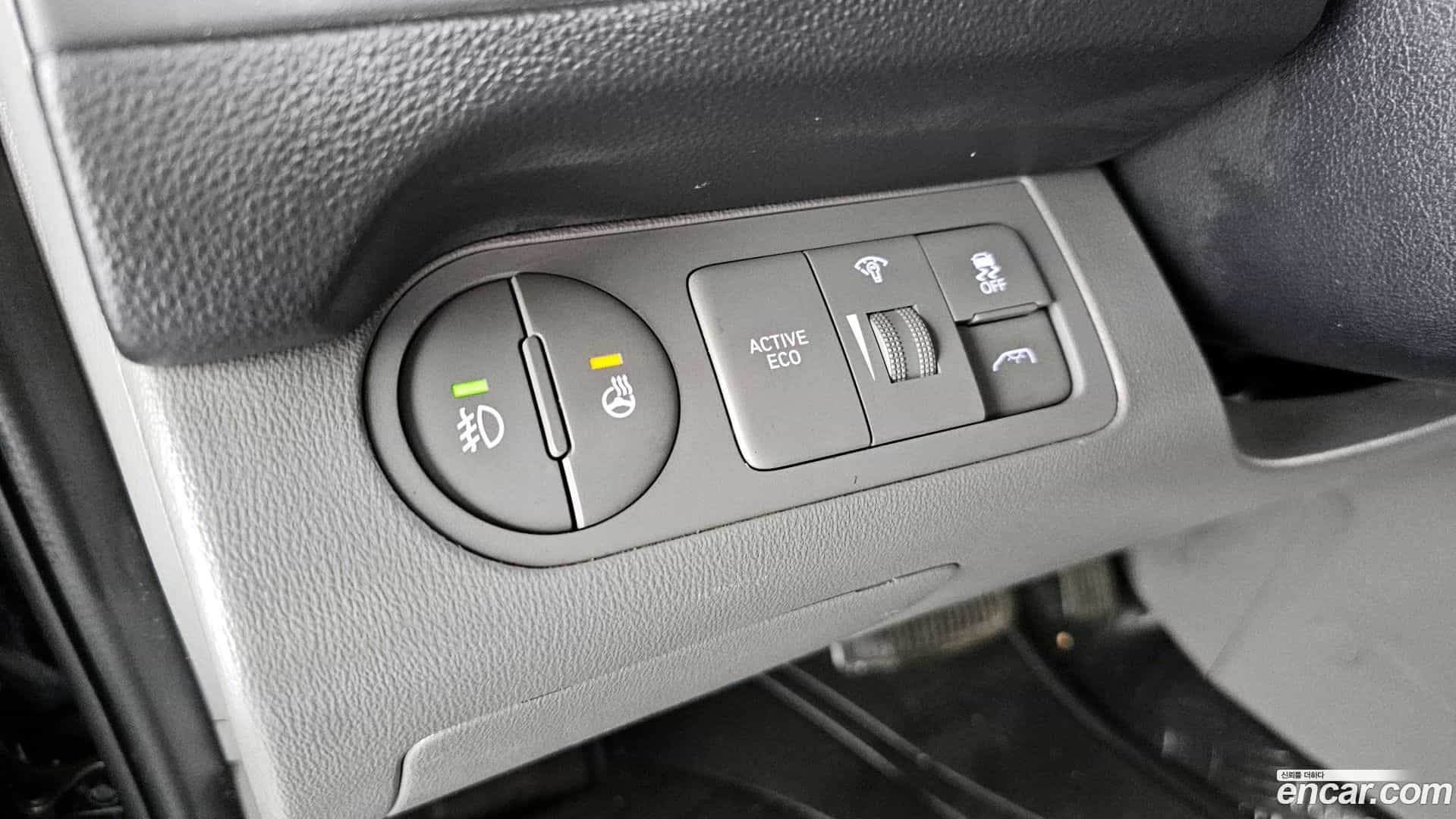 Starex Hyundai 2019.3-OPTION-022
