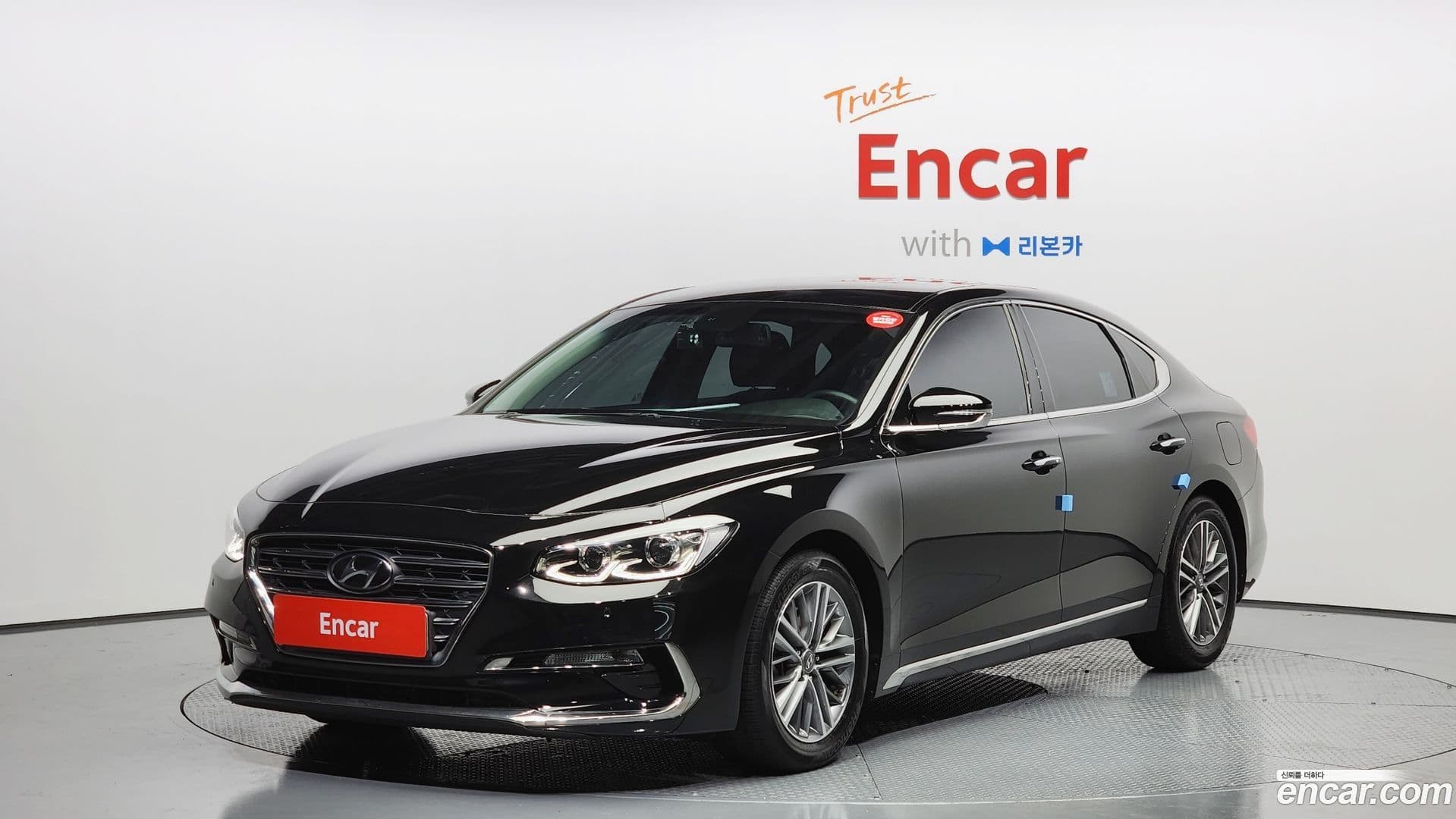 Main__Slider__Photo:Grandeur Hyundai 2018.6-0