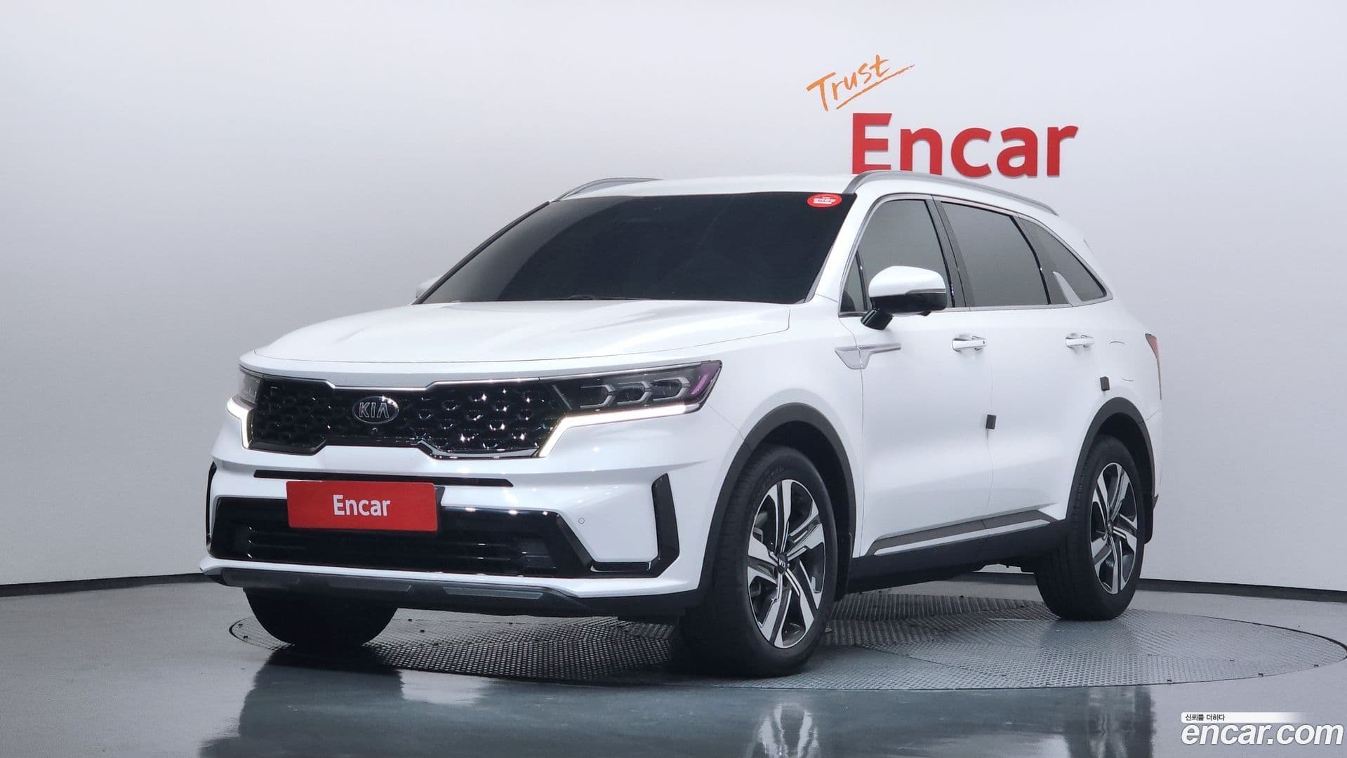Main__Slider__Photo:Sorento Kia 2021.1-0