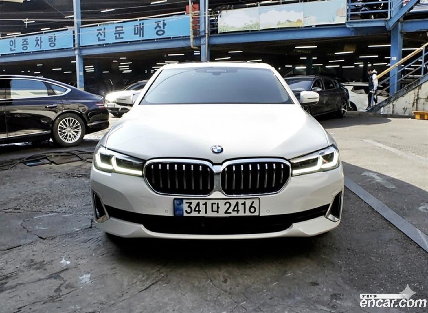 Main__Slider__Photo:5-Series BMW 2022.2-0
