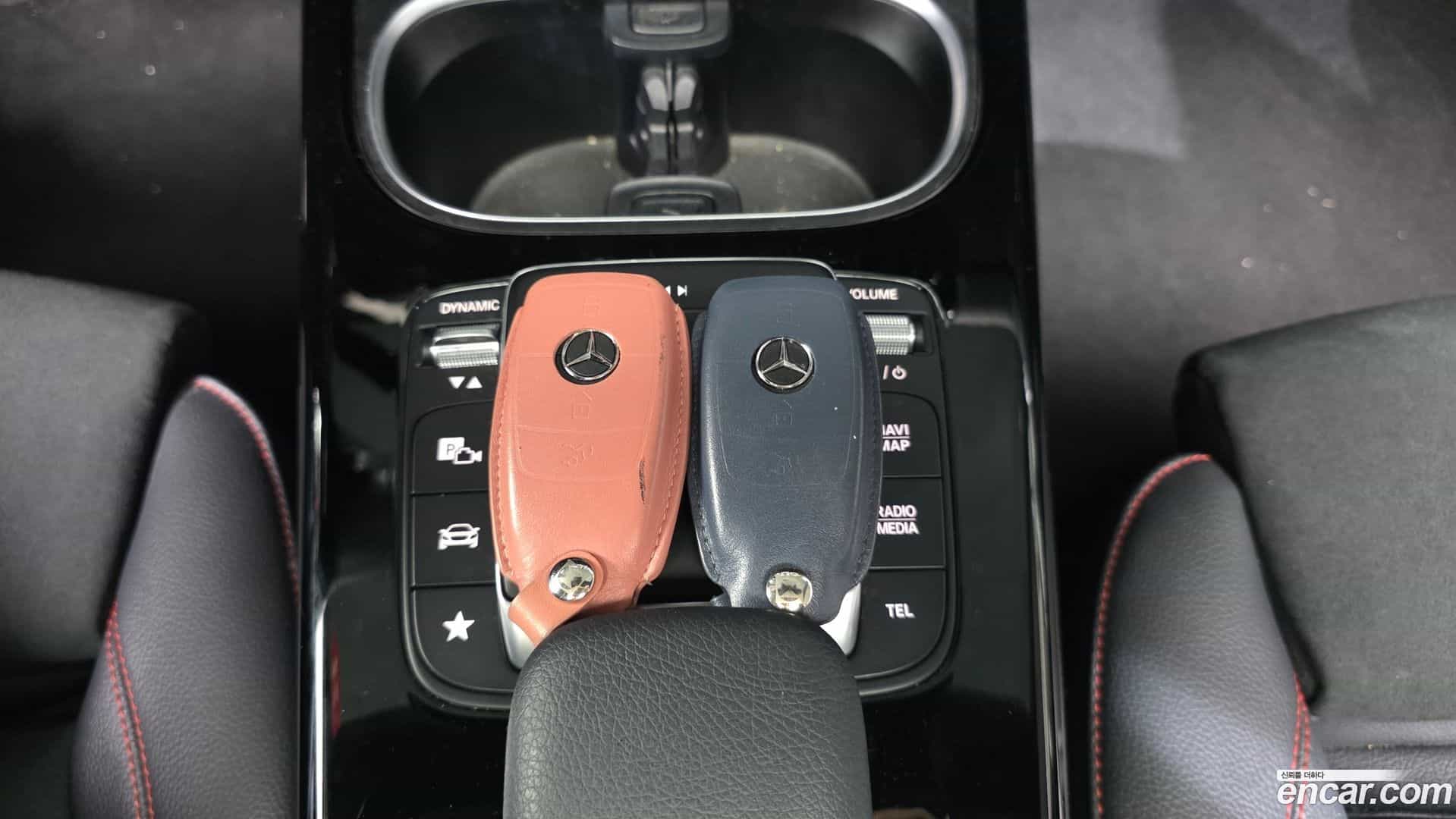 CLA-Class Mercedes-Benz 2022.10-OPTION-021