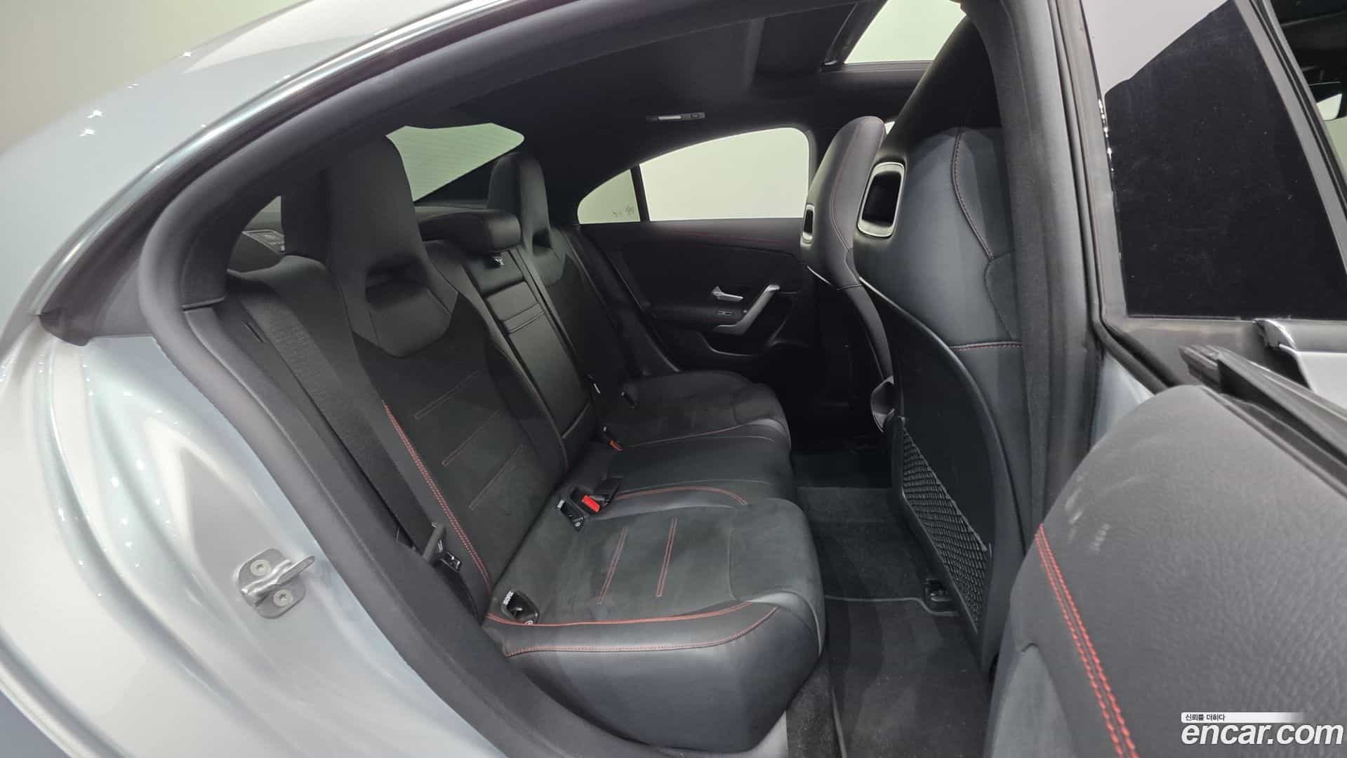 CLA-Class Mercedes-Benz 2022.10-OPTION-023