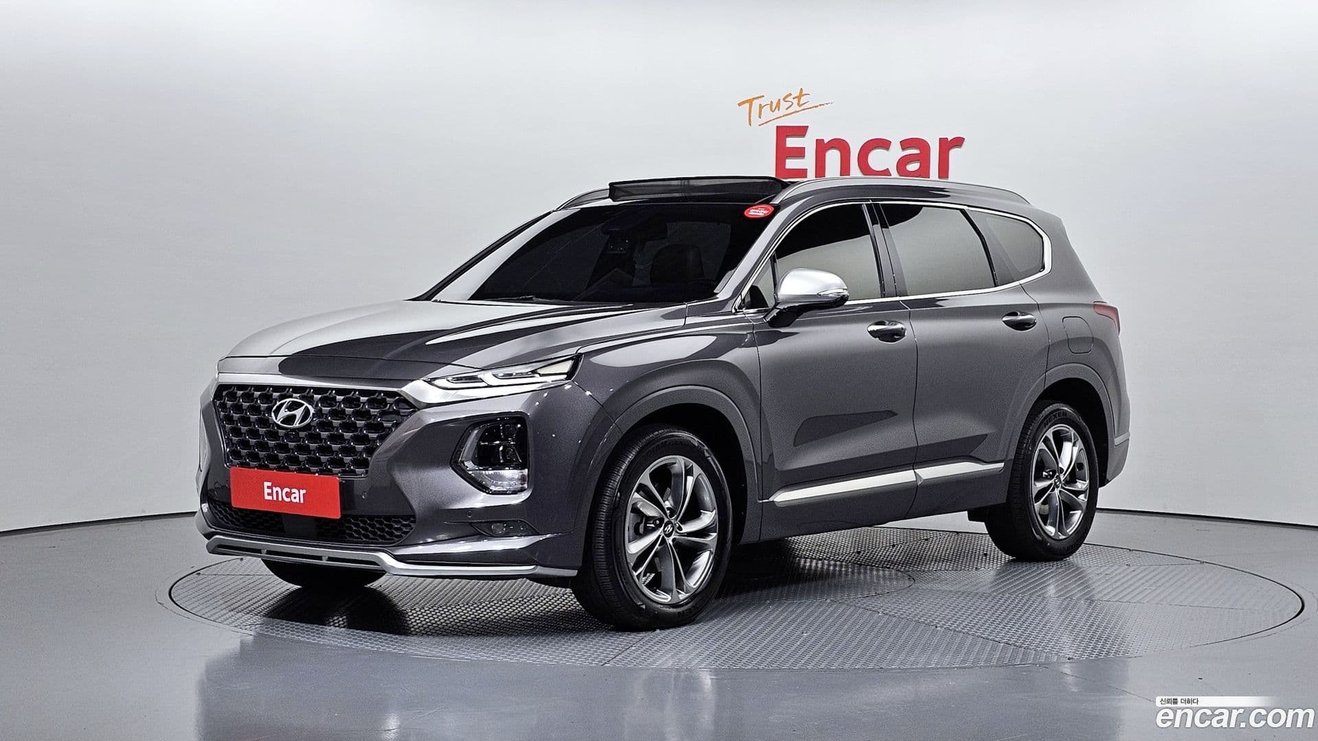 Main__Slider__Photo:Santafe Hyundai 2018.10-0