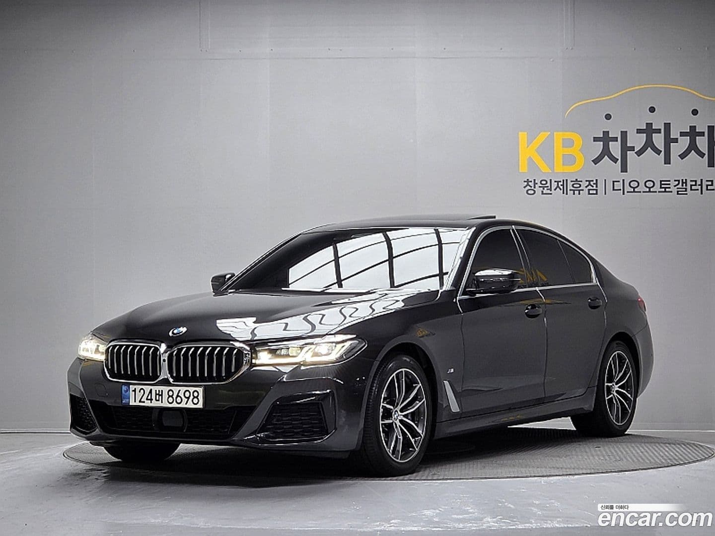 Main__Slider__Photo:5-Series BMW 2021.6-0