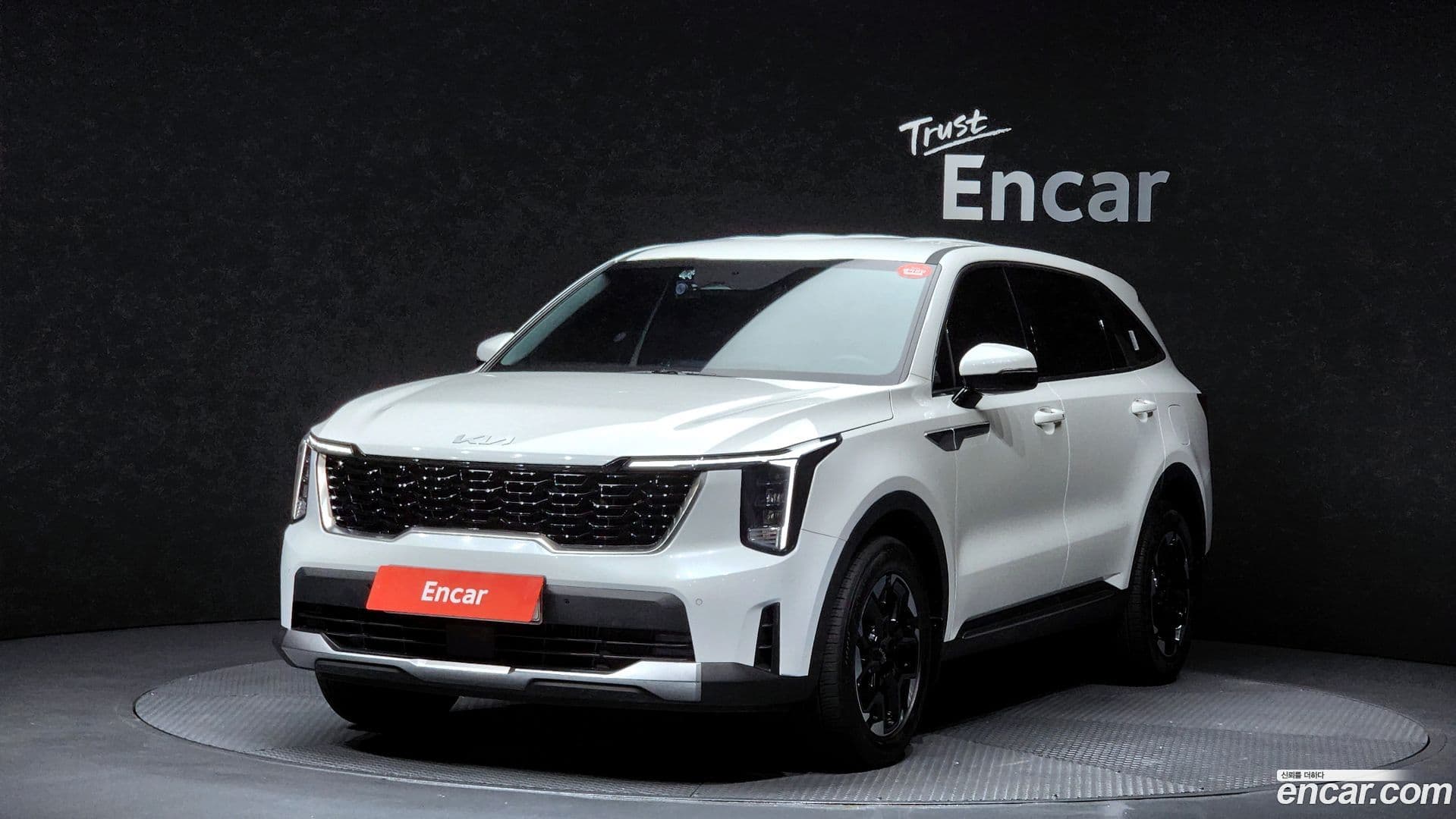 Main__Slider__Photo:Sorento Kia 2024.8-0