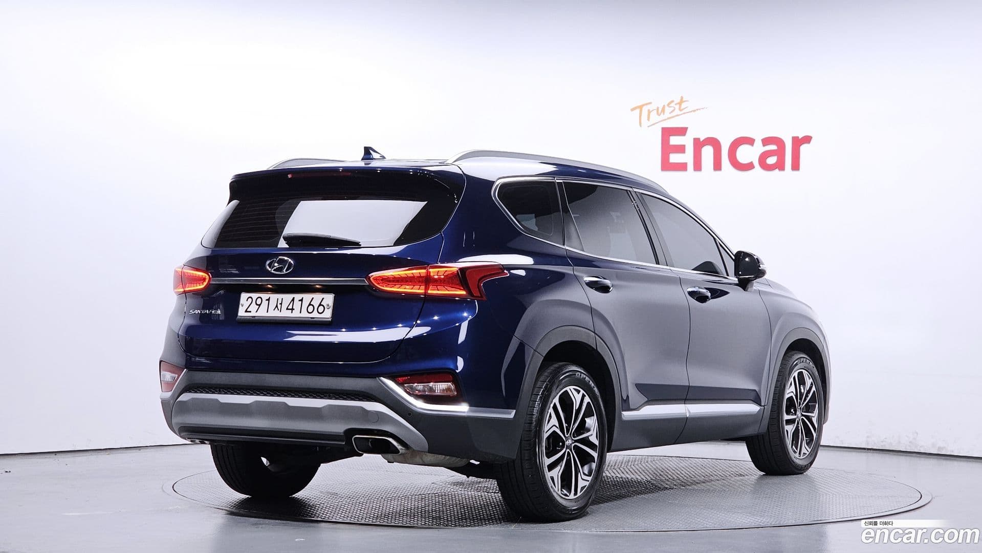 Main__Slider__Photo:Santafe Hyundai 2019.6-0