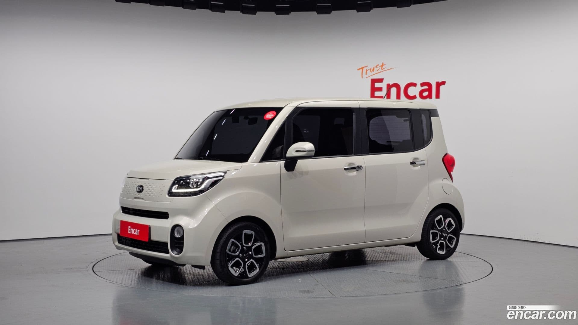 Main__Slider__Photo:RAY Kia 2019.1-0