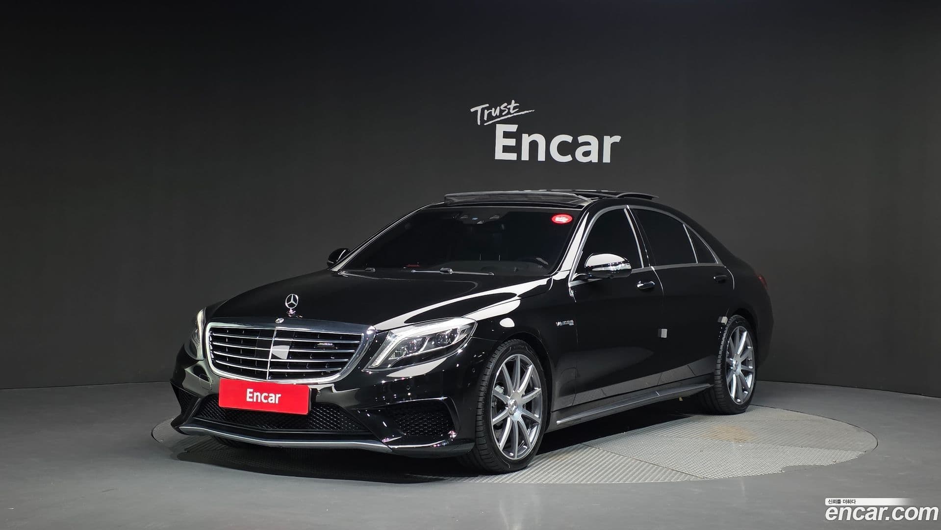 Main__Slider__Photo:S-Class Mercedes-Benz 2017.7-0