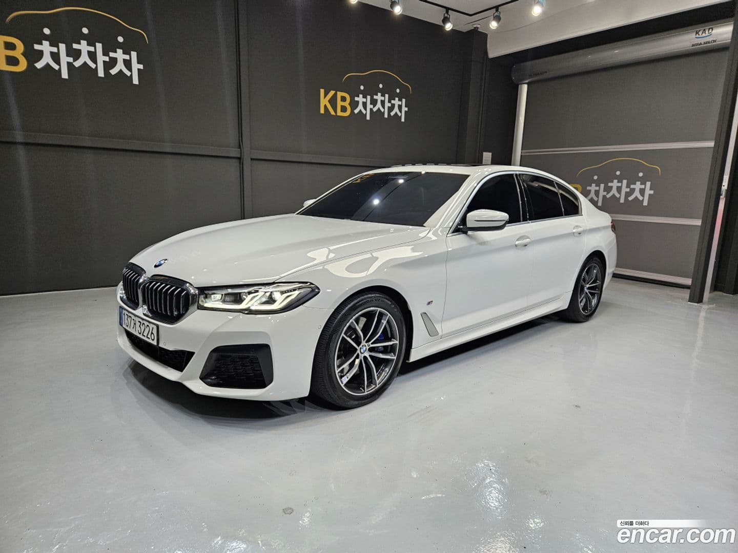Main__Slider__Photo:5-Series BMW 2022.9-0