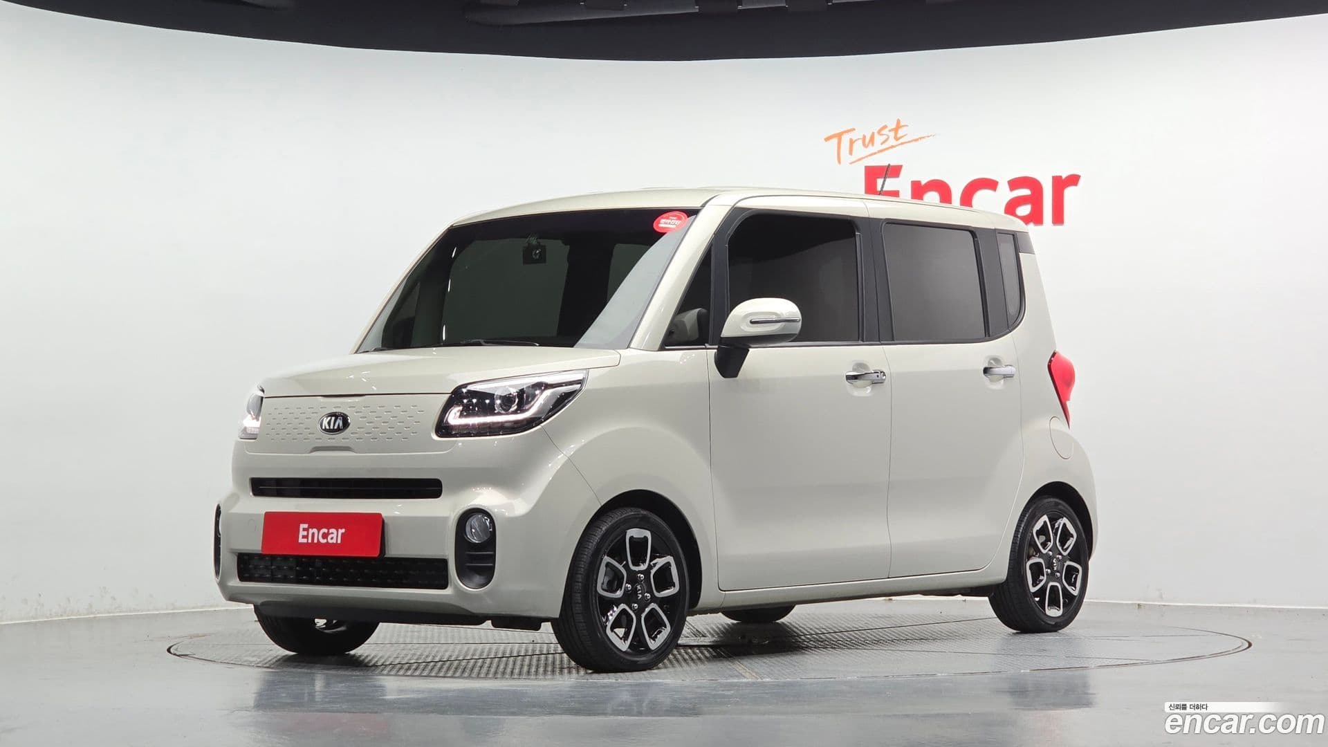 Main__Slider__Photo:RAY Kia 2018.2-0