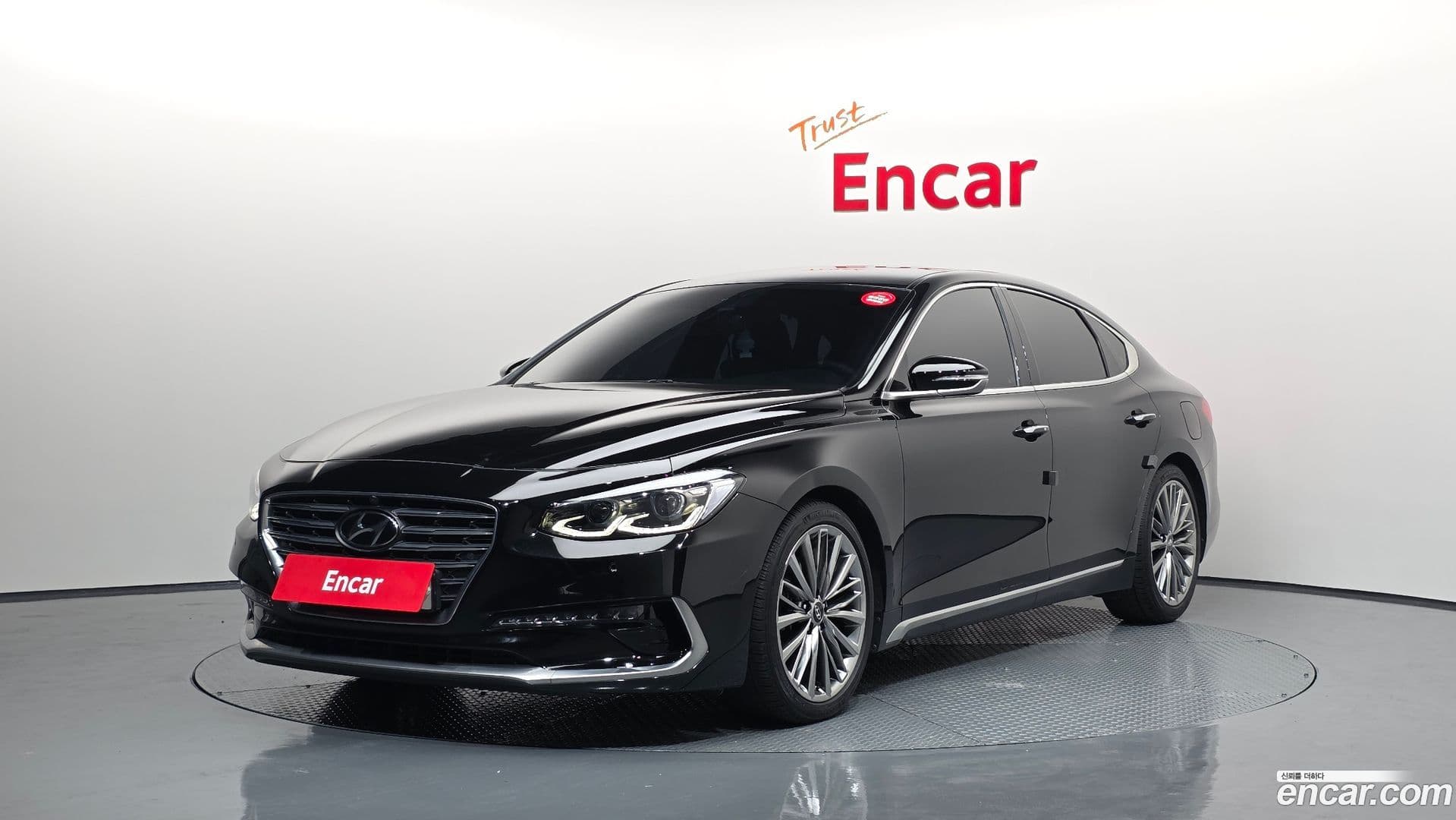 Main__Slider__Photo:Grandeur Hyundai 2018.0-0