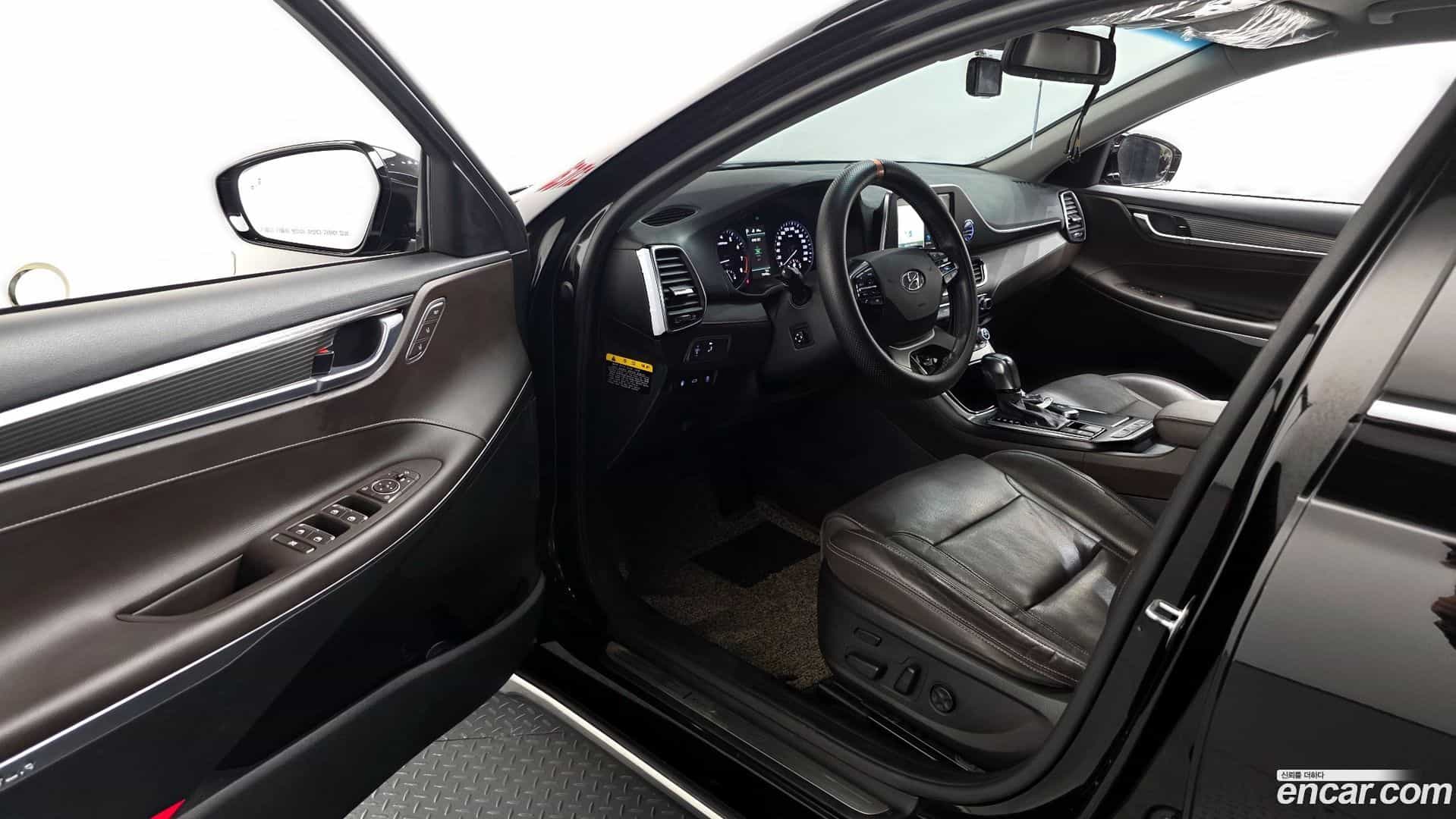 Grandeur Hyundai 2018.0-INNER-10